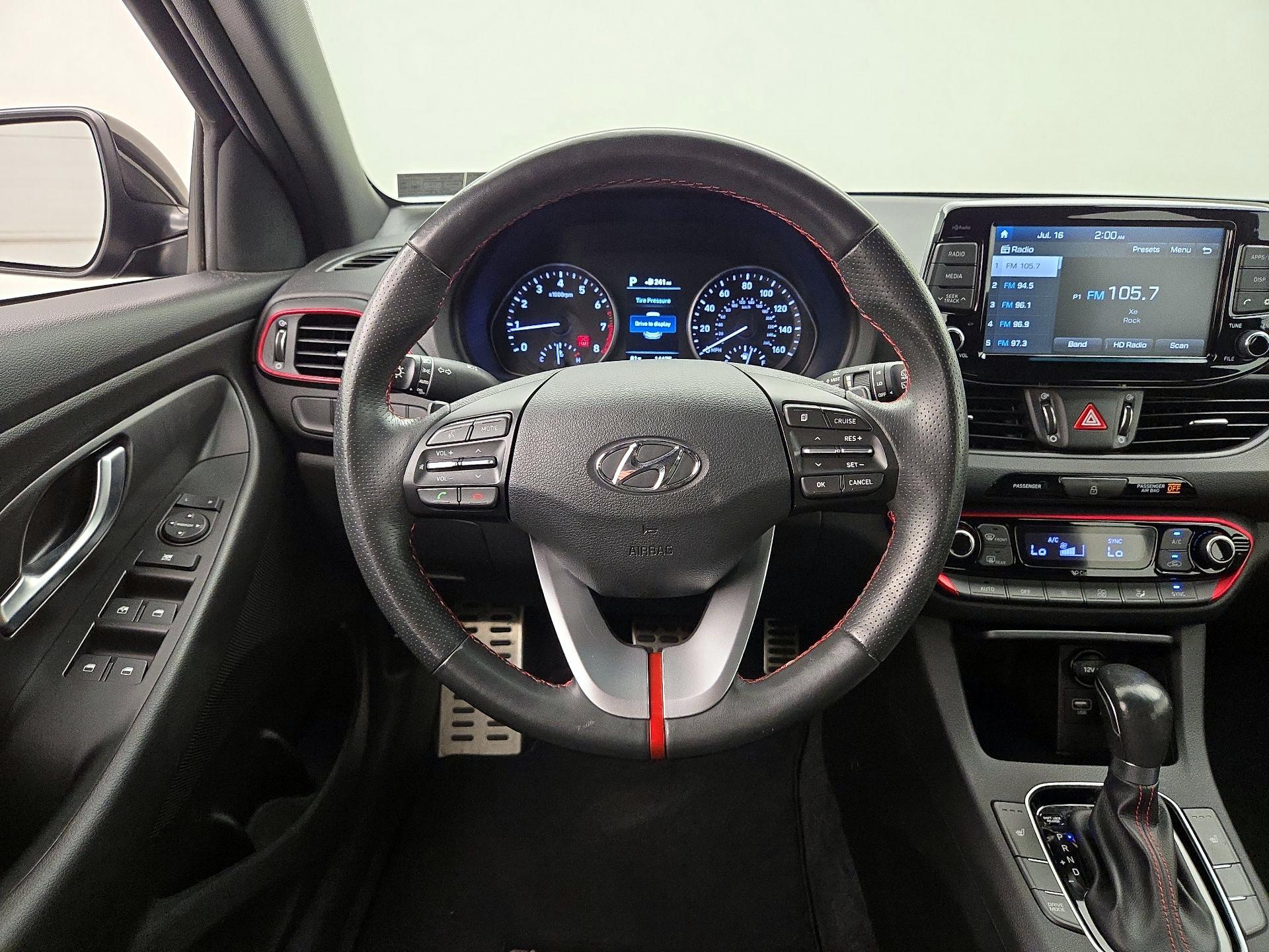 Thumbnail: 2018 Hyundai Elantra - 10