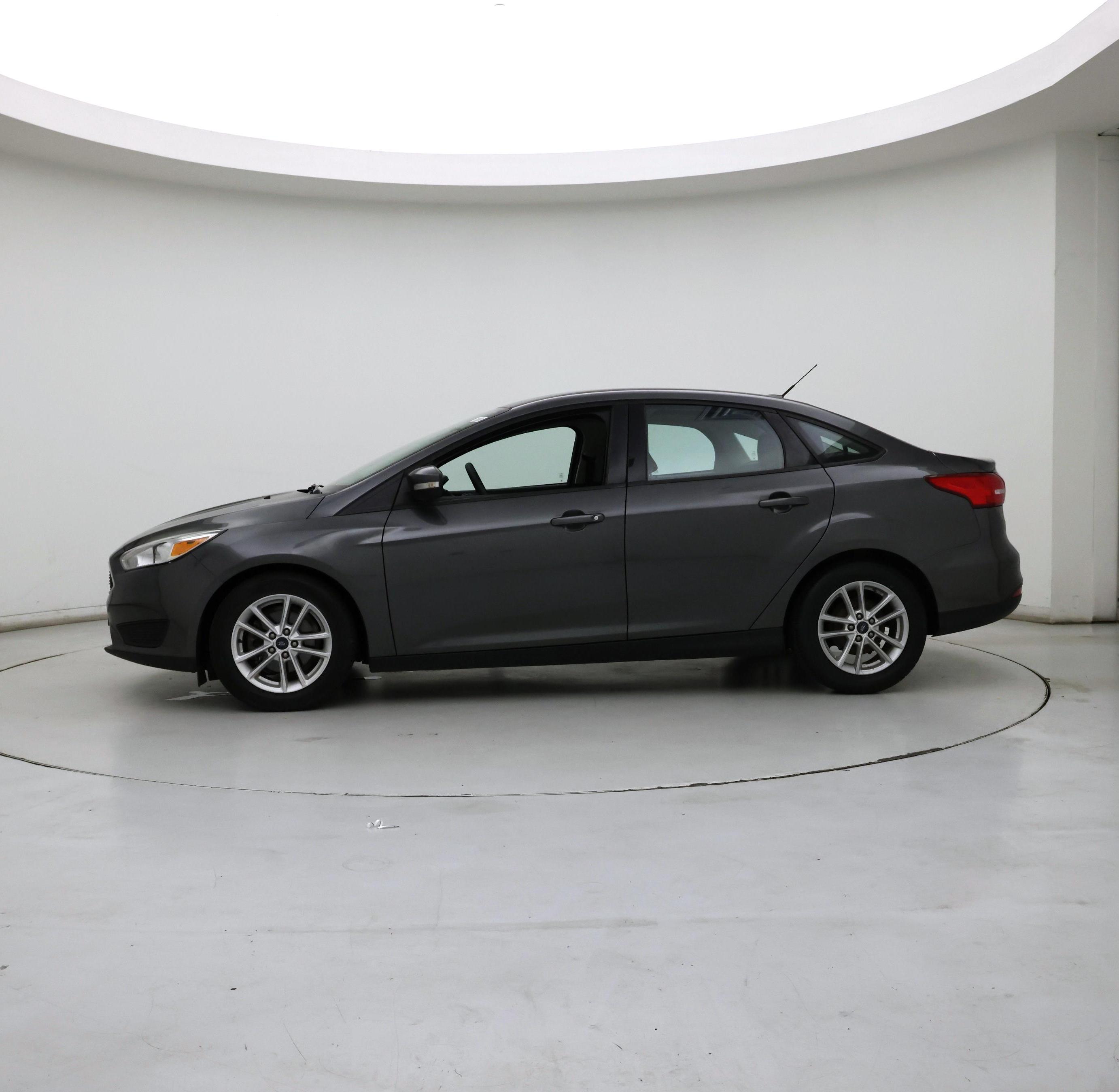 Thumbnail: 2017 Ford Focus - 3
