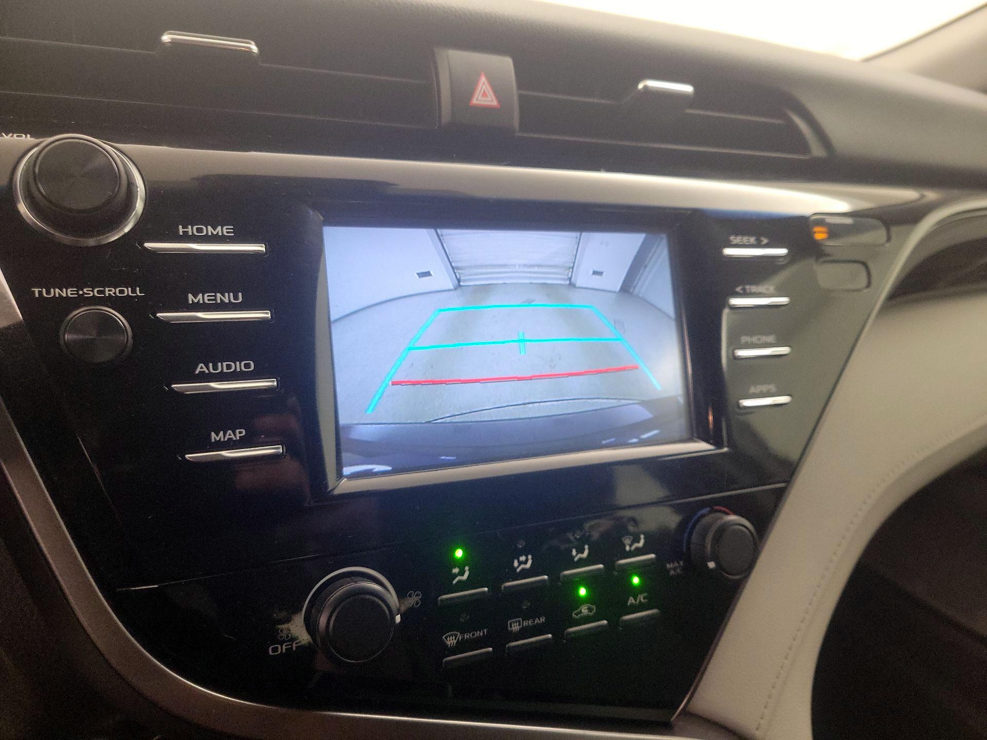 Thumbnail: 2019 Toyota Camry - 14