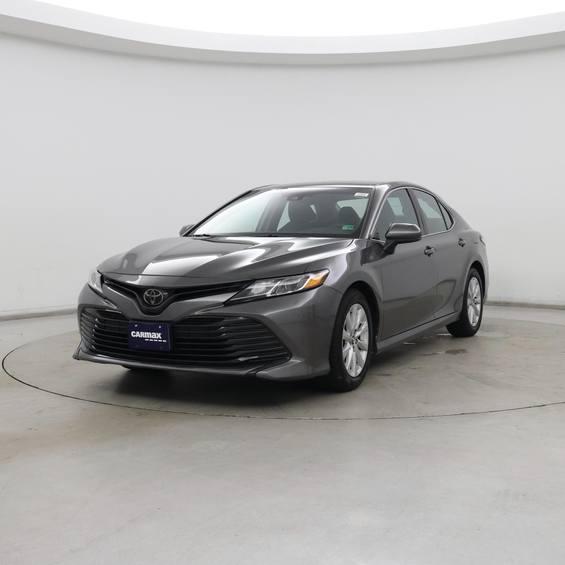 Thumbnail: 2019 Toyota Camry - 4