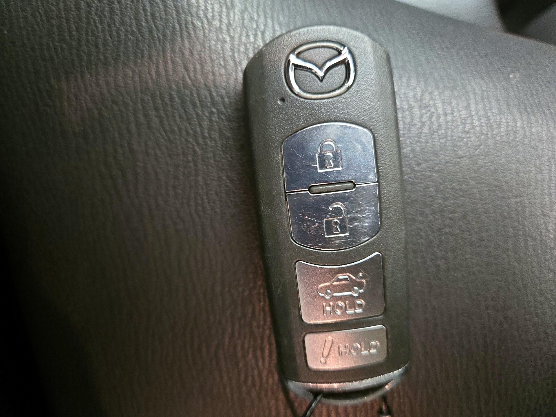 Thumbnail: 2016 Mazda Mazda3 - 20