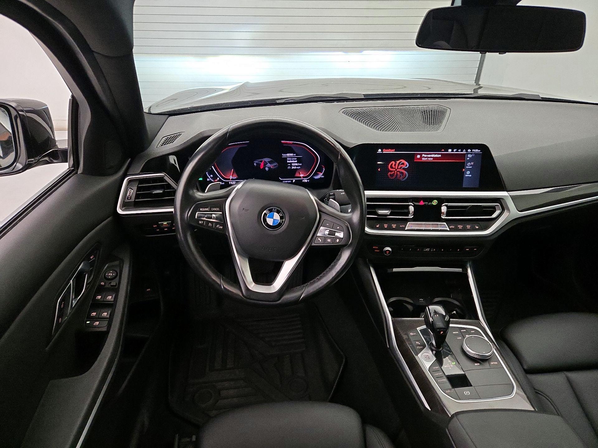 Thumbnail: 2020 BMW 3 Series - 10