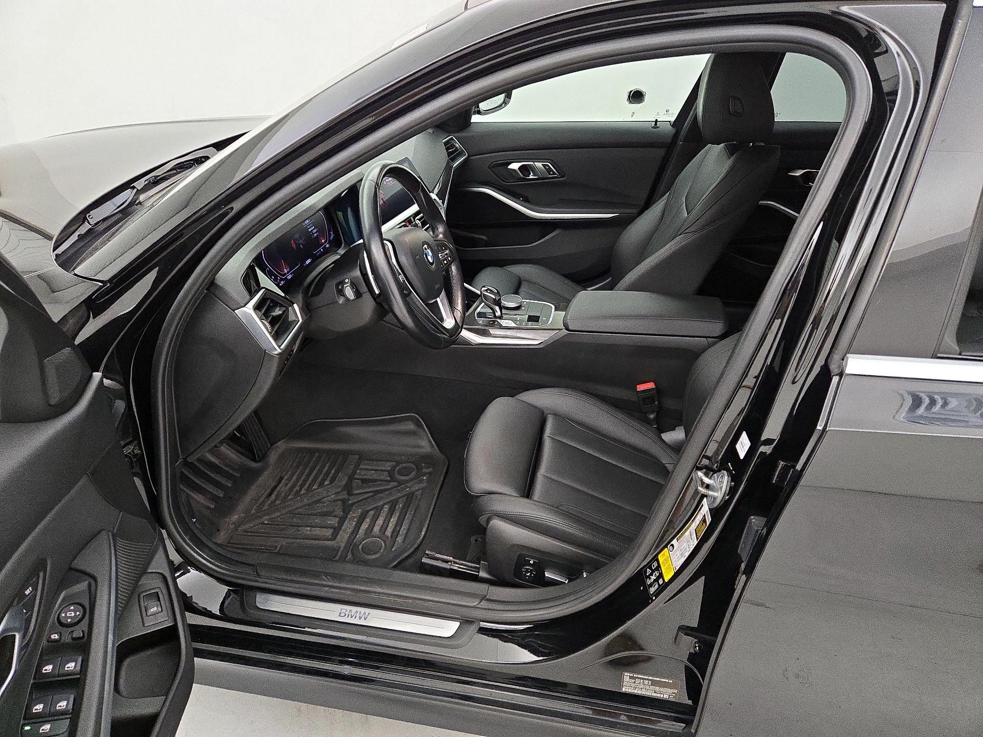 Thumbnail: 2020 BMW 3 Series - 11