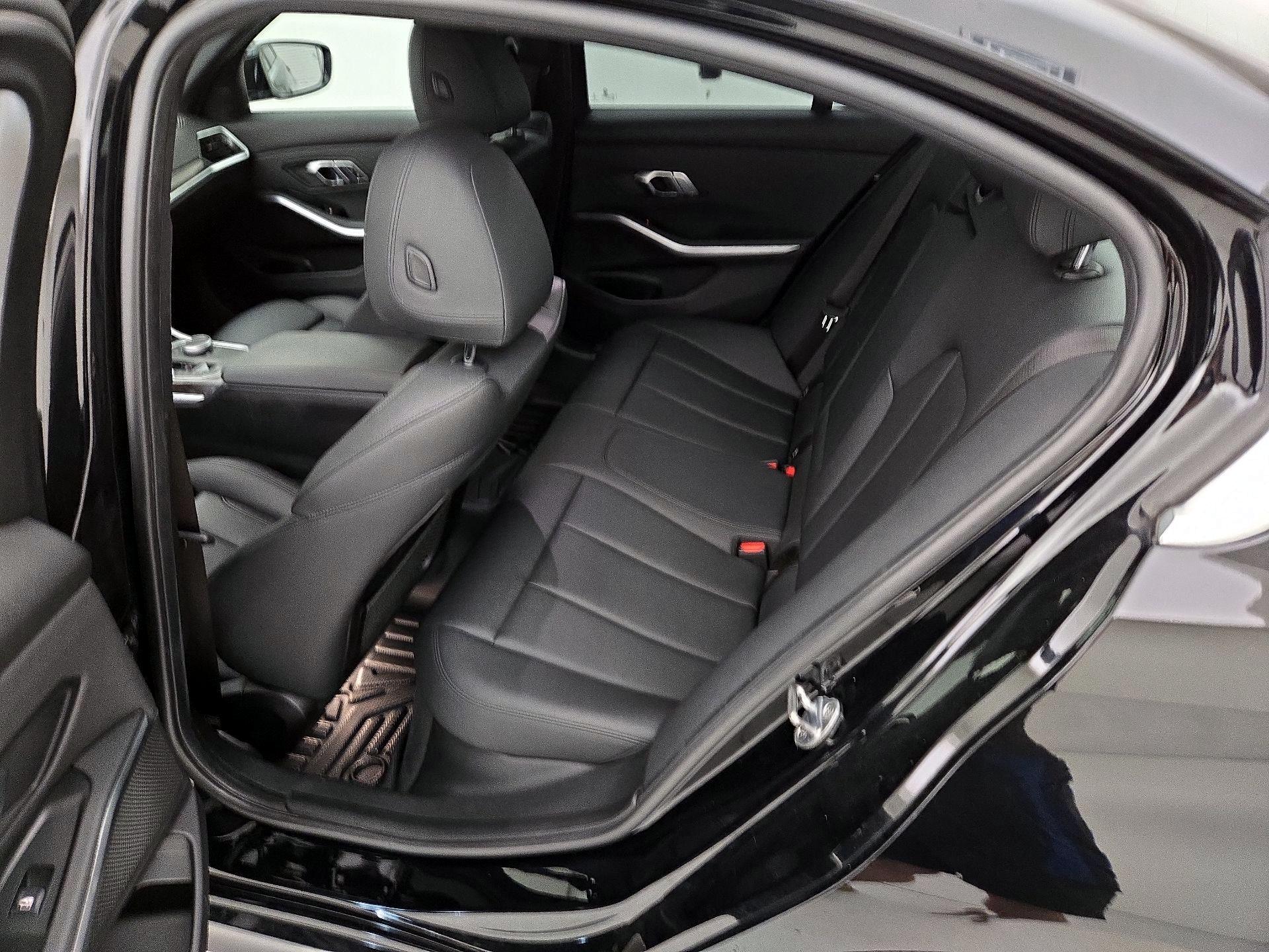Thumbnail: 2020 BMW 3 Series - 20
