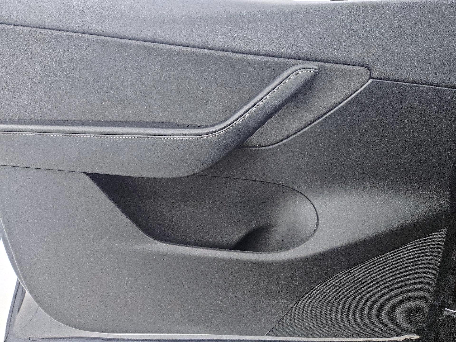 Thumbnail: 2020 Tesla Model Y - 12