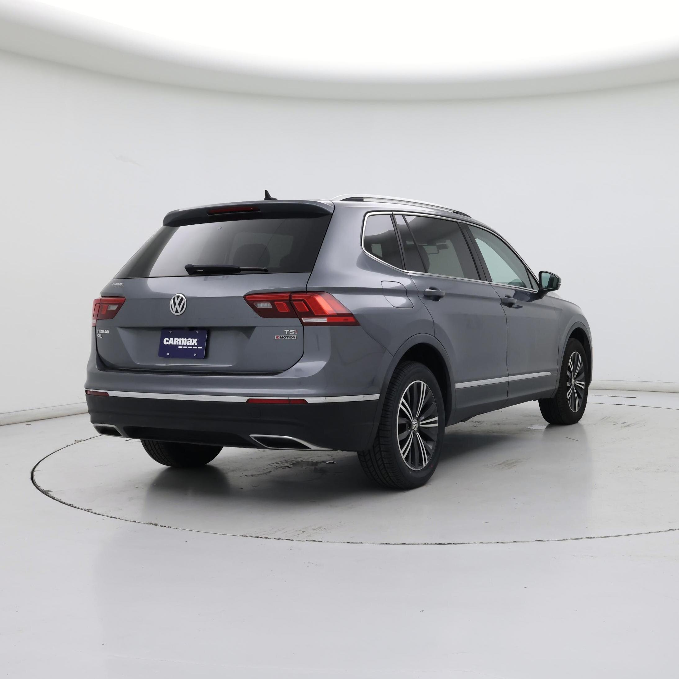 Thumbnail: 2018 Volkswagen Tiguan - 8