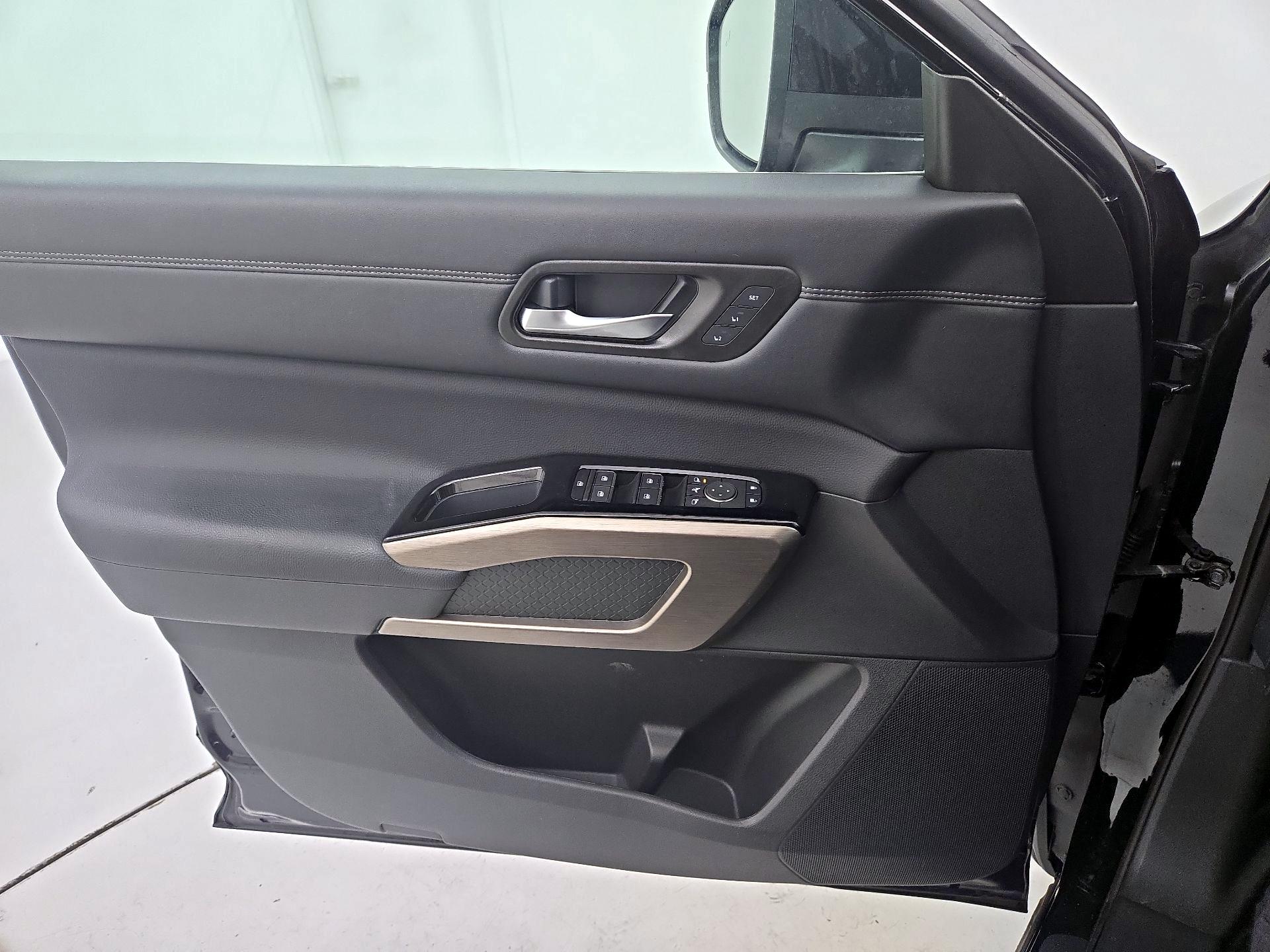 Thumbnail: 2024 Nissan Pathfinder - 12
