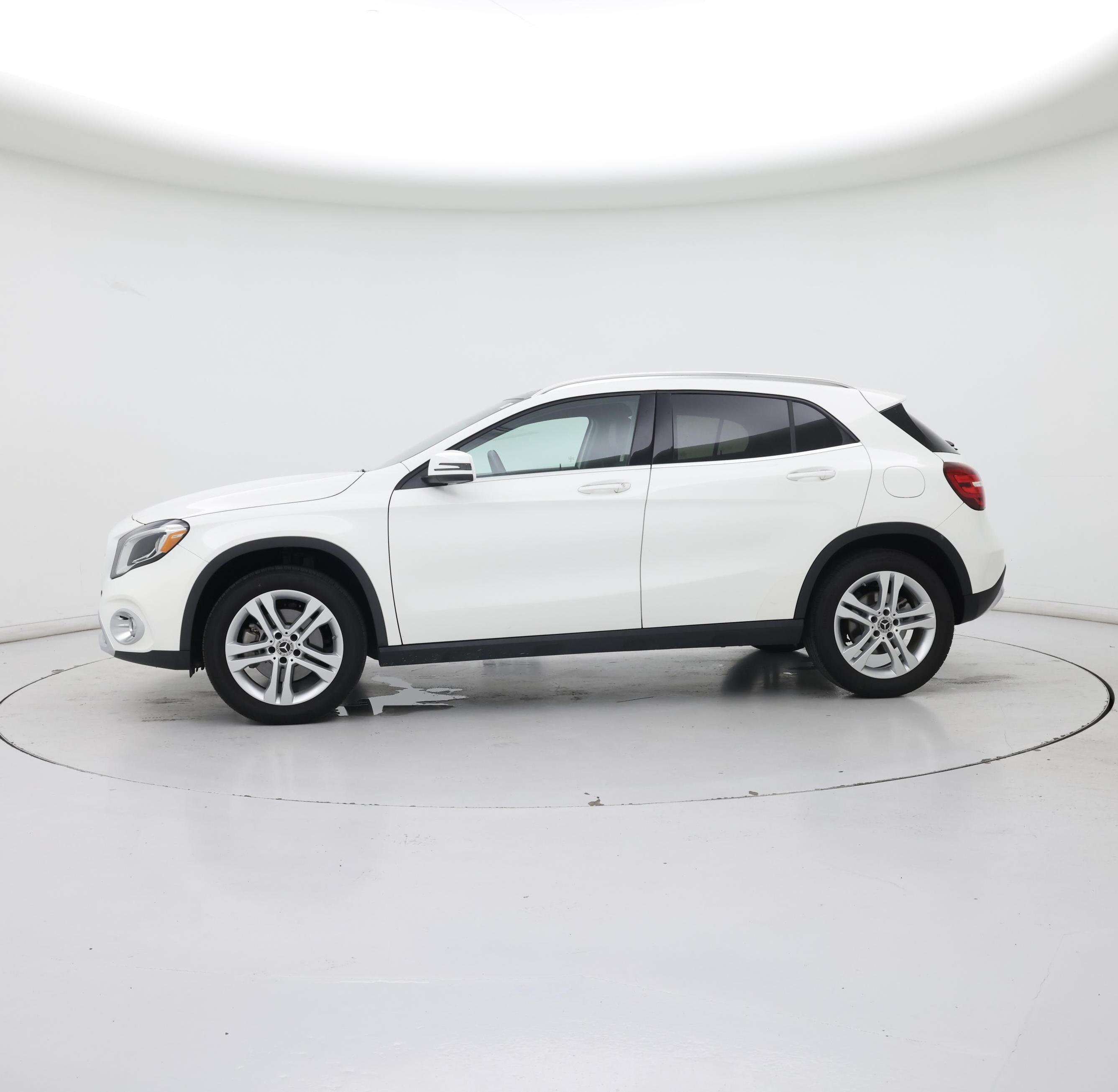 Thumbnail: 2019 Mercedes-Benz GLA - 3