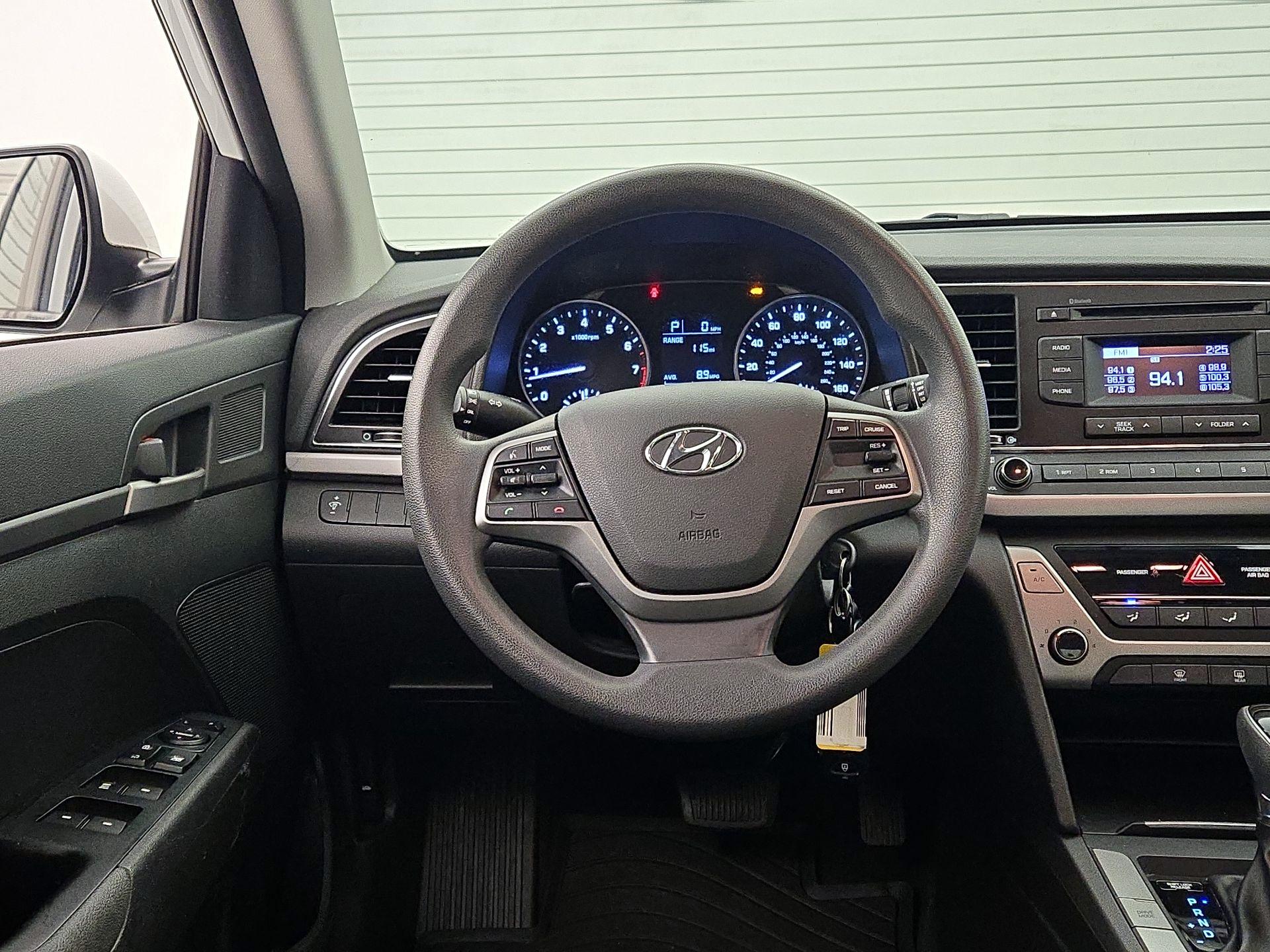 Thumbnail: 2018 Hyundai Elantra - 10