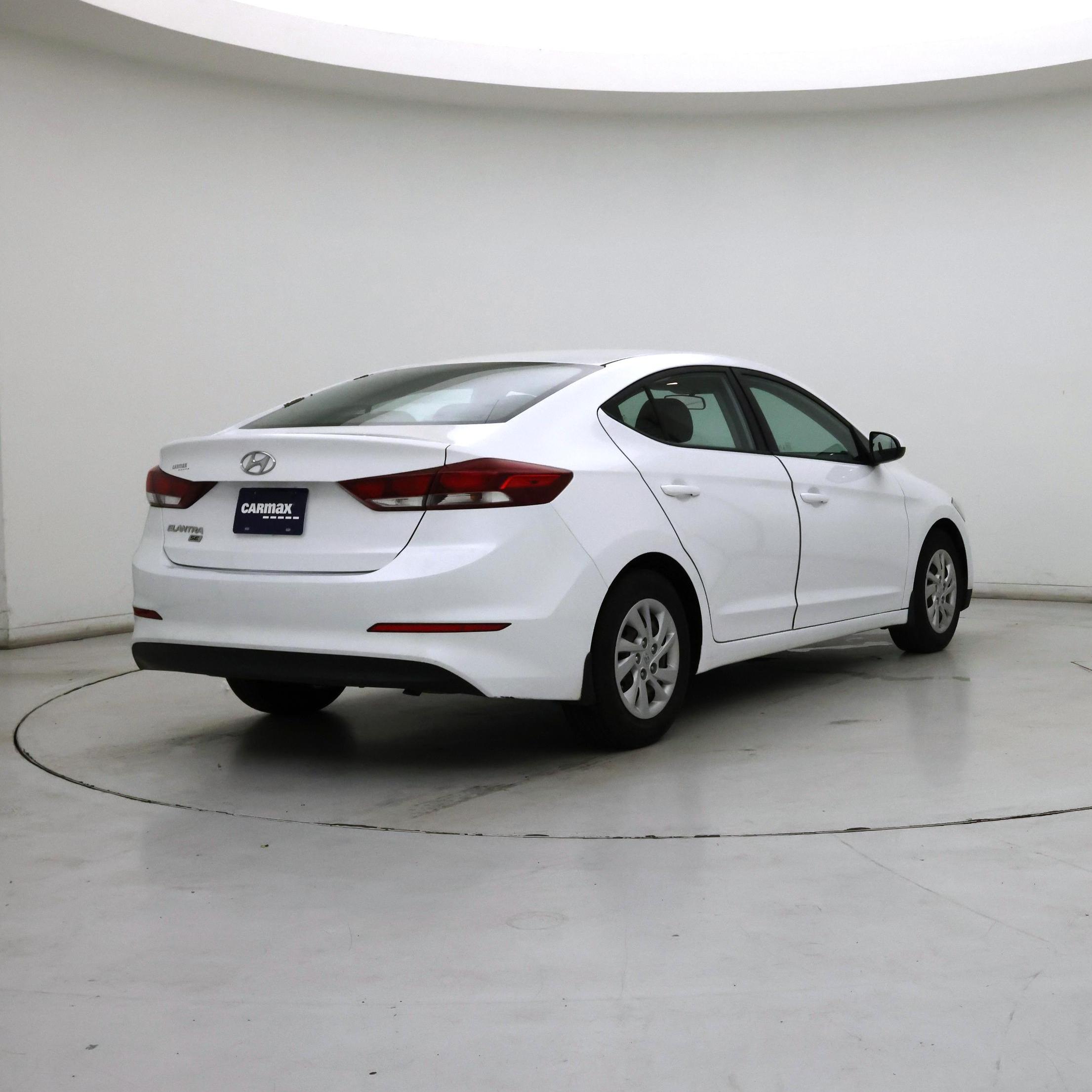 Thumbnail: 2018 Hyundai Elantra - 8