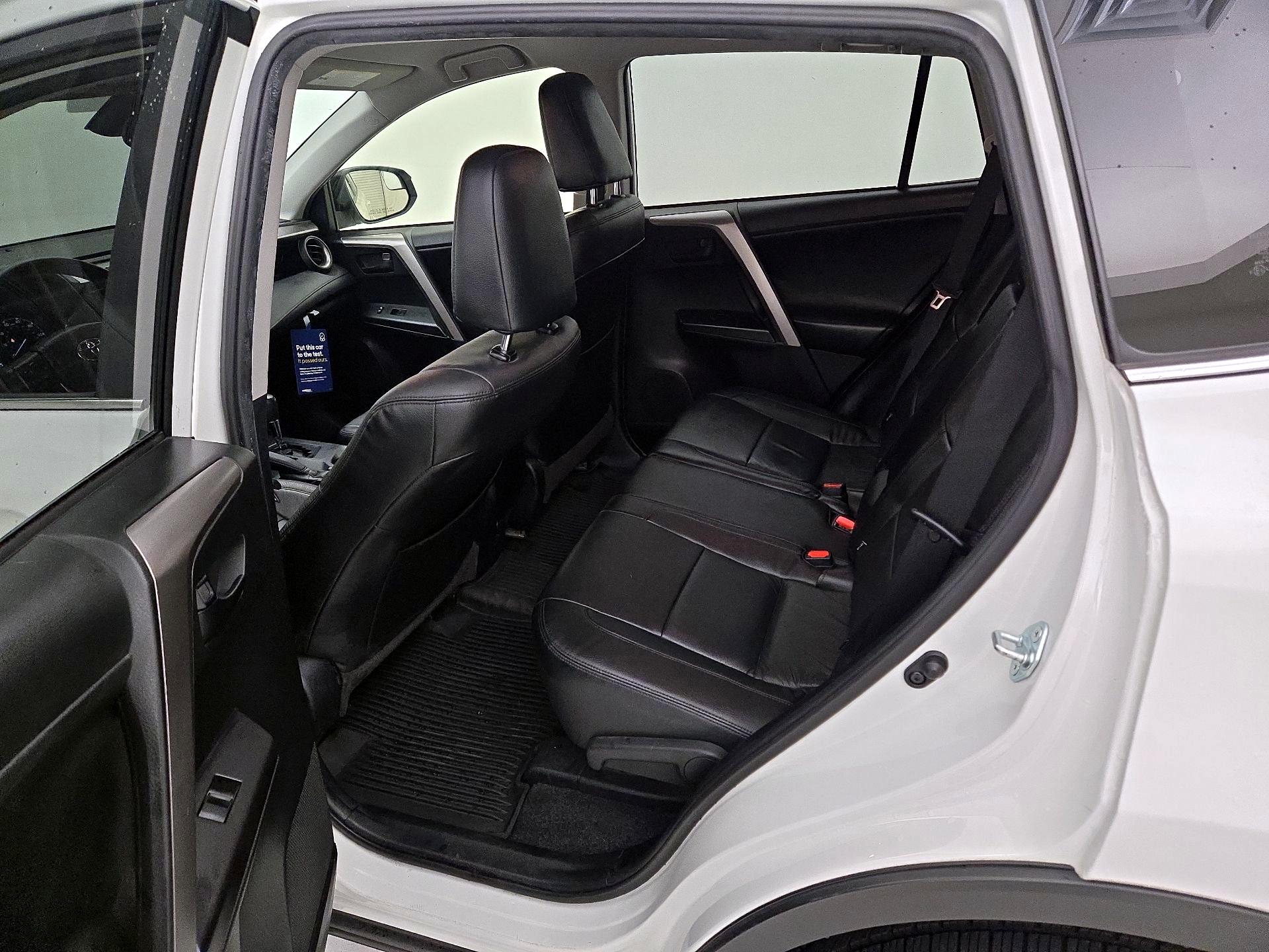 Thumbnail: 2017 Toyota RAV4 - 19