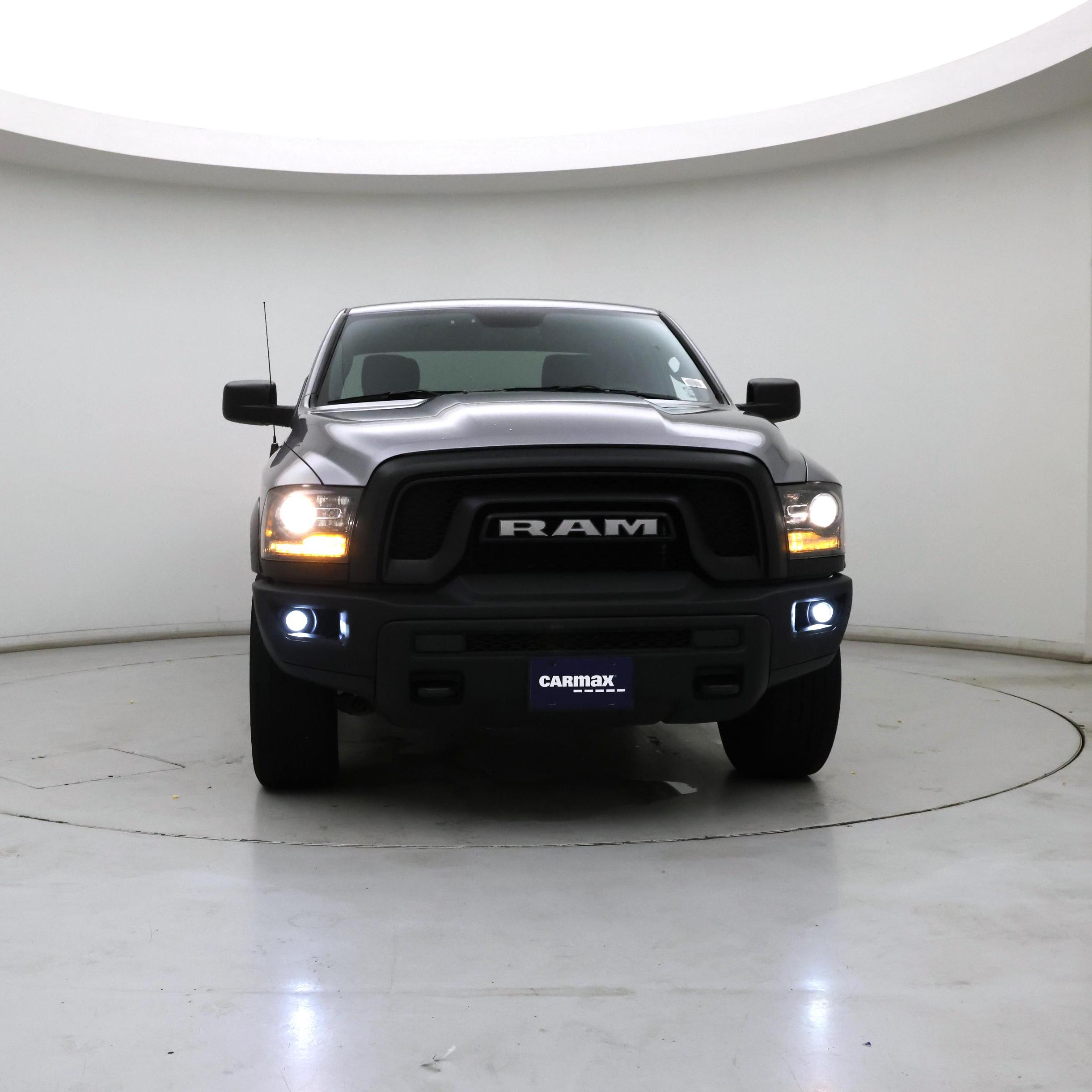 Thumbnail: 2017 Toyota RAV4 - 5