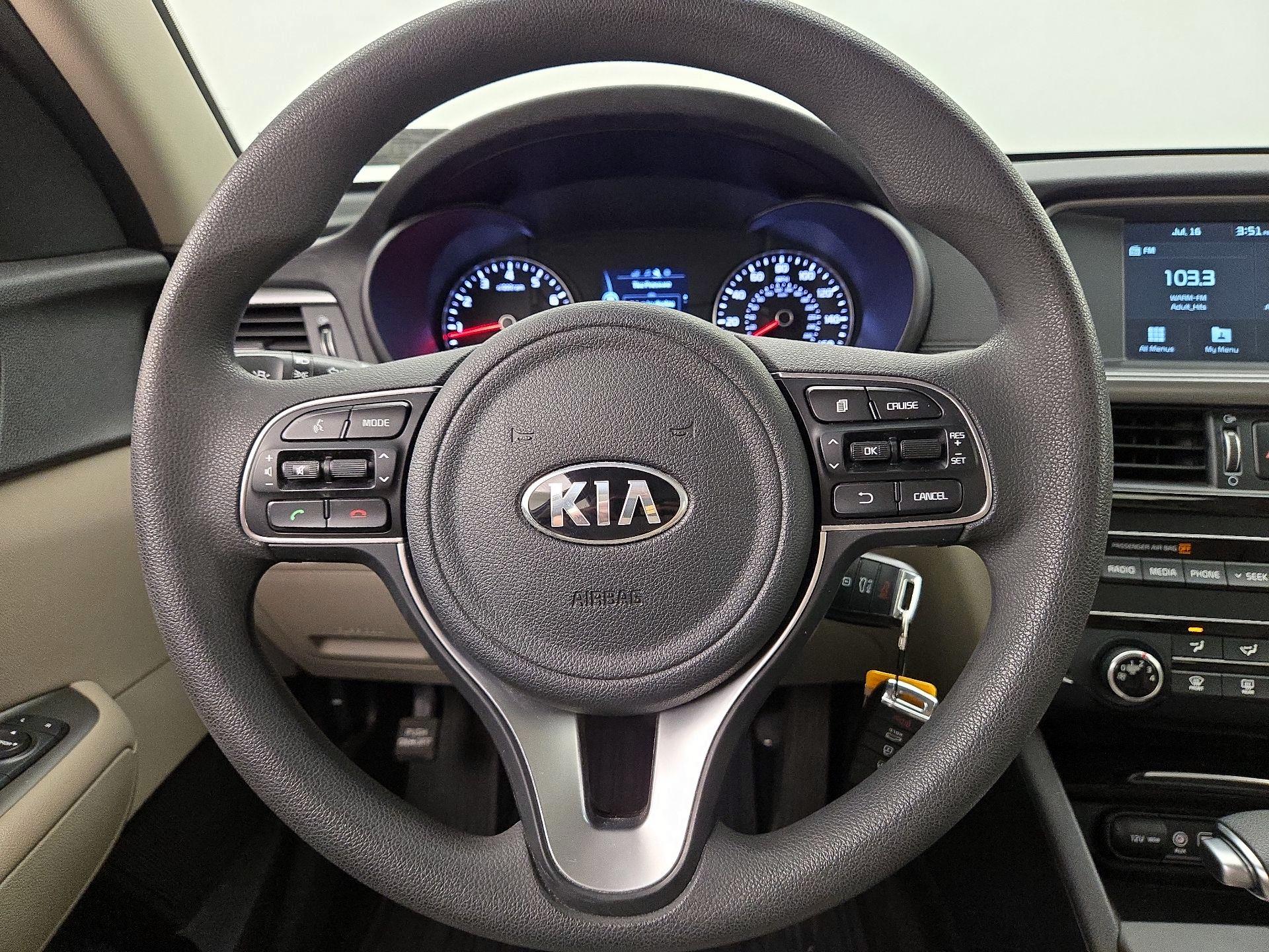 Thumbnail: 2018 Kia Optima - 10