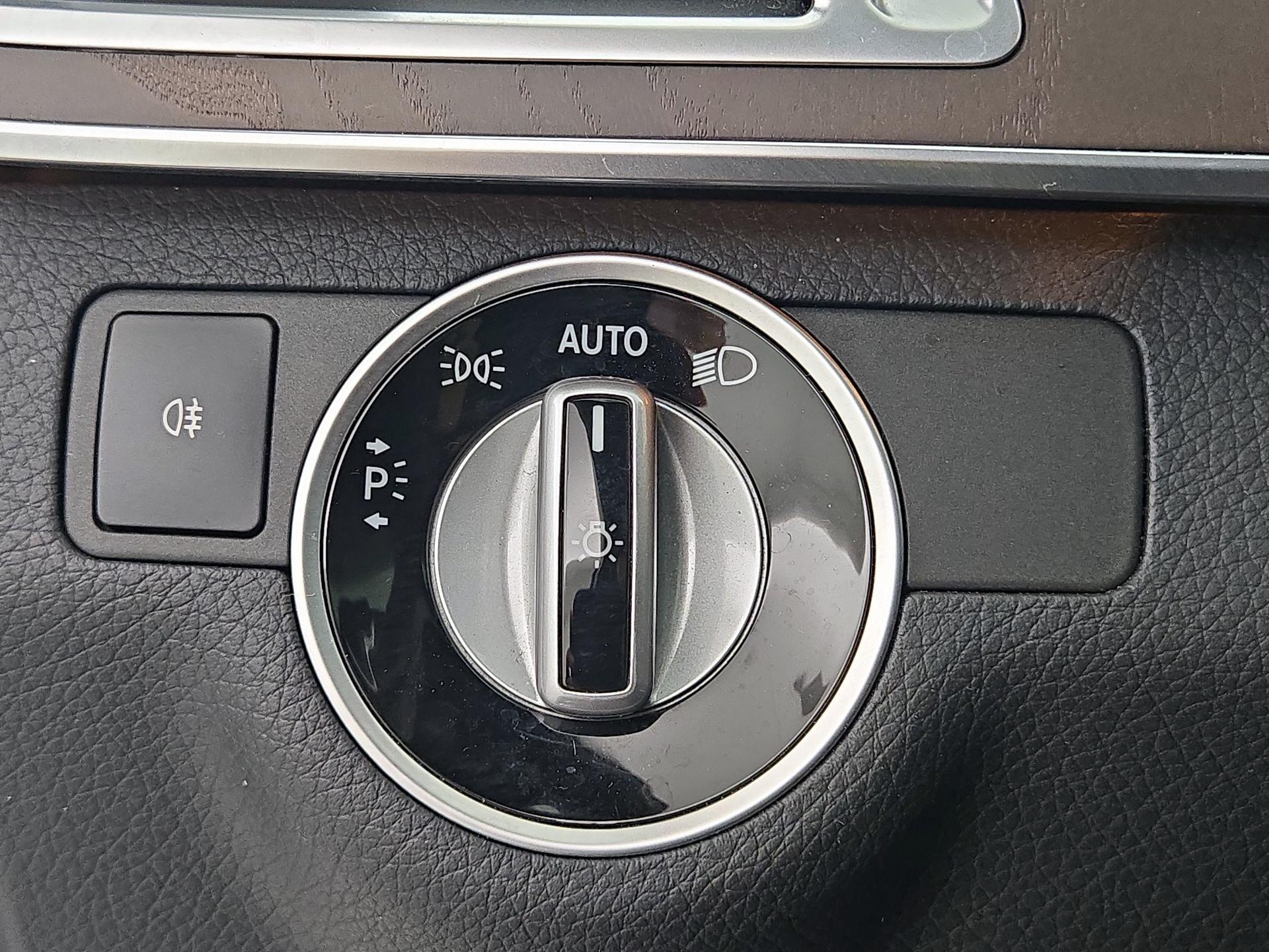 Thumbnail: 2014 Mercedes-Benz E-Class - 13