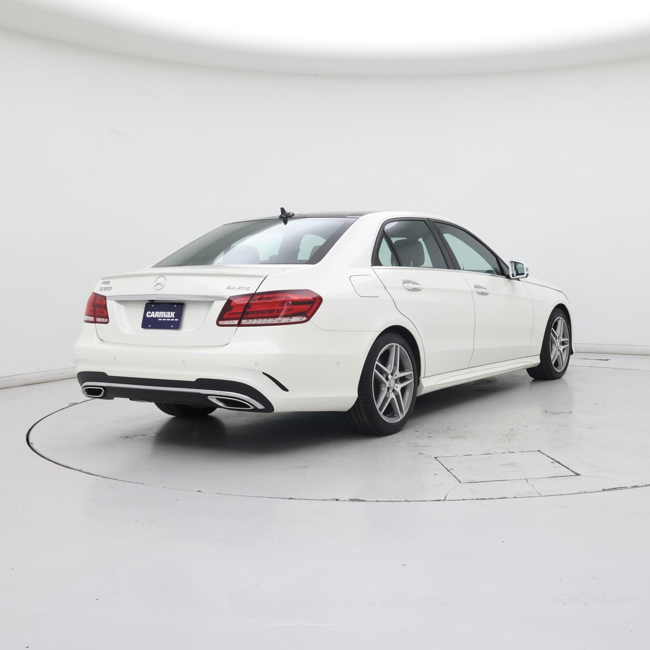 Thumbnail: 2014 Mercedes-Benz E-Class - 8