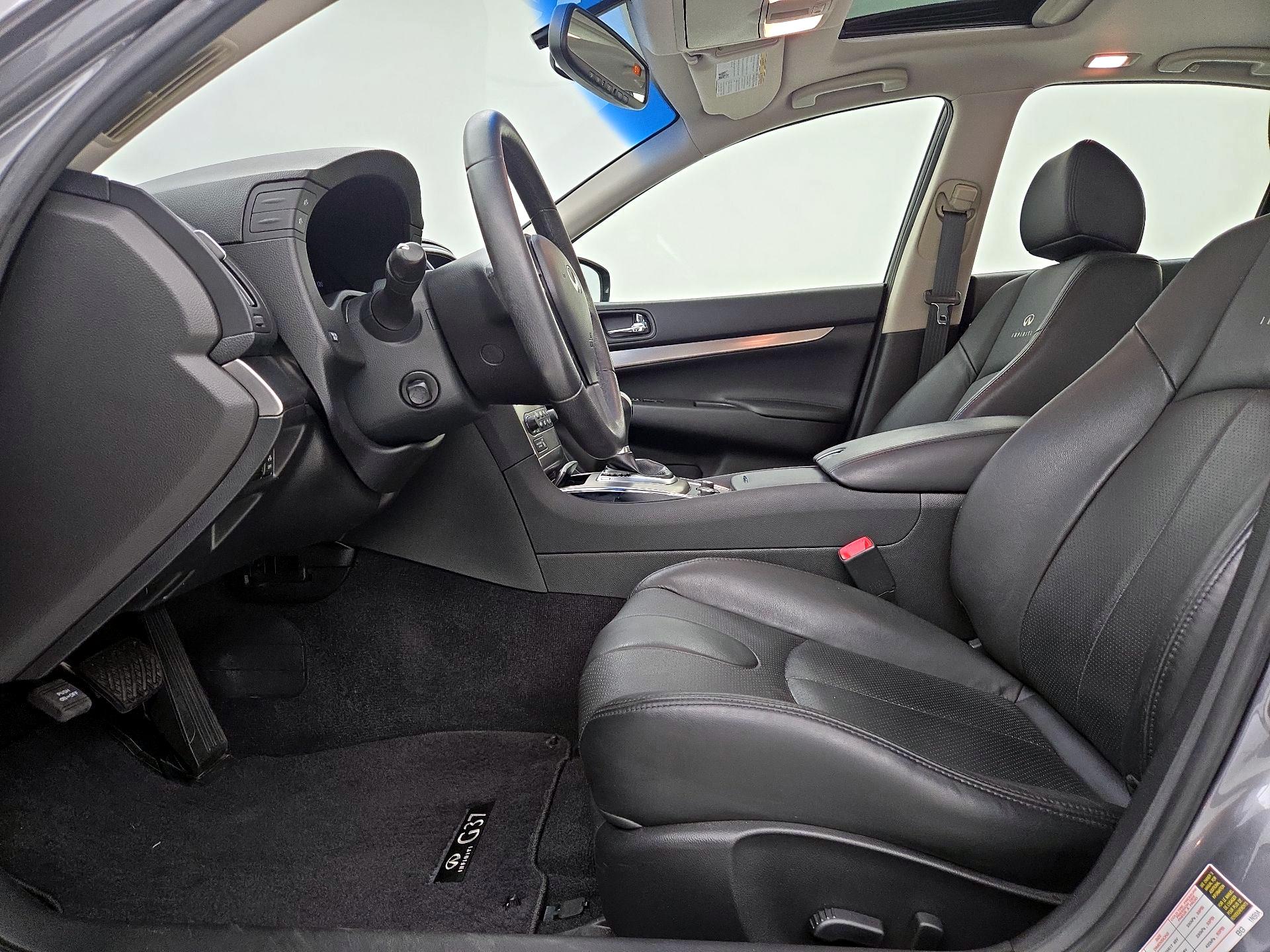 Thumbnail: 2013 INFINITI G37 - 11