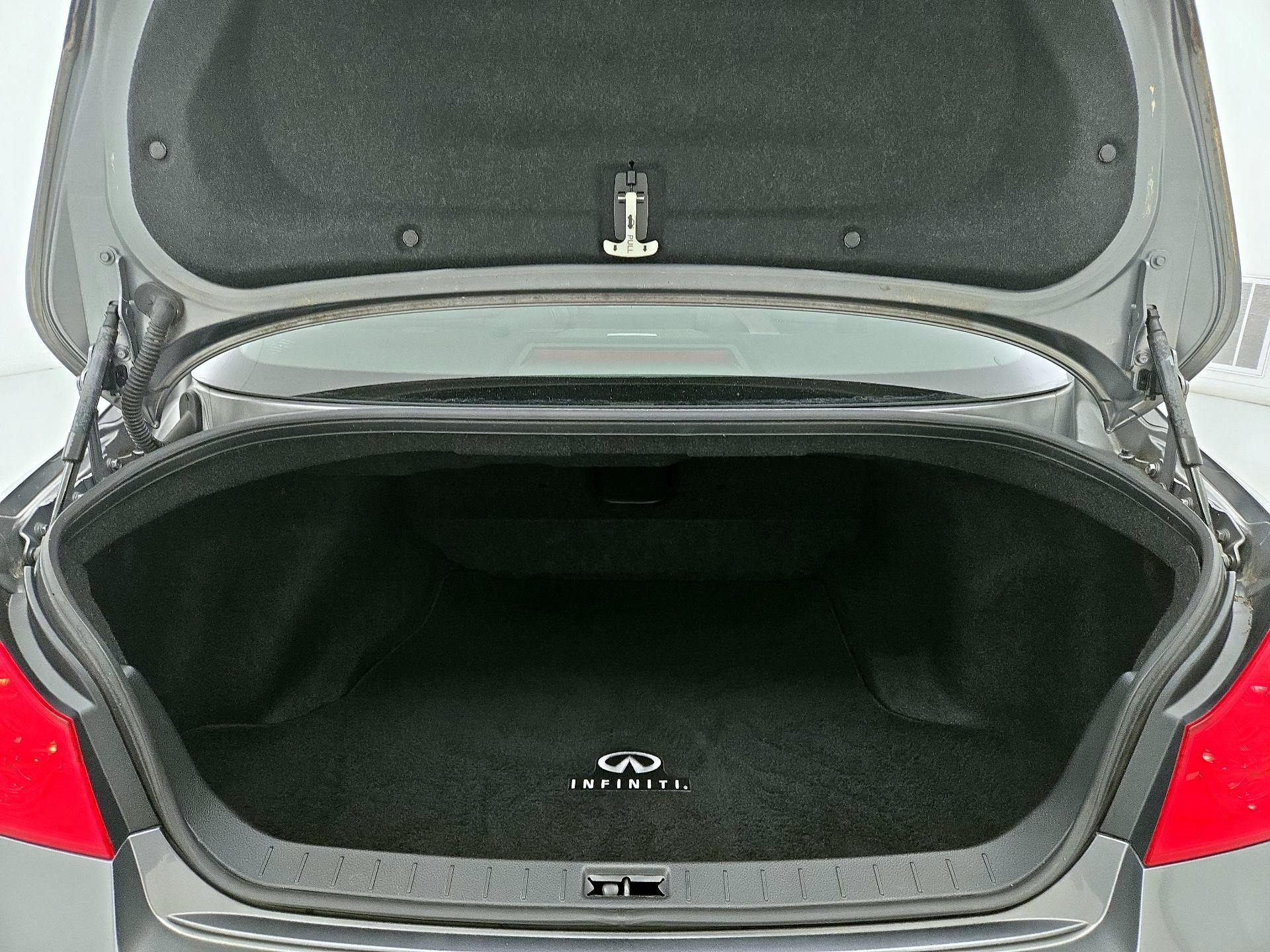 Thumbnail: 2013 INFINITI G37 - 20