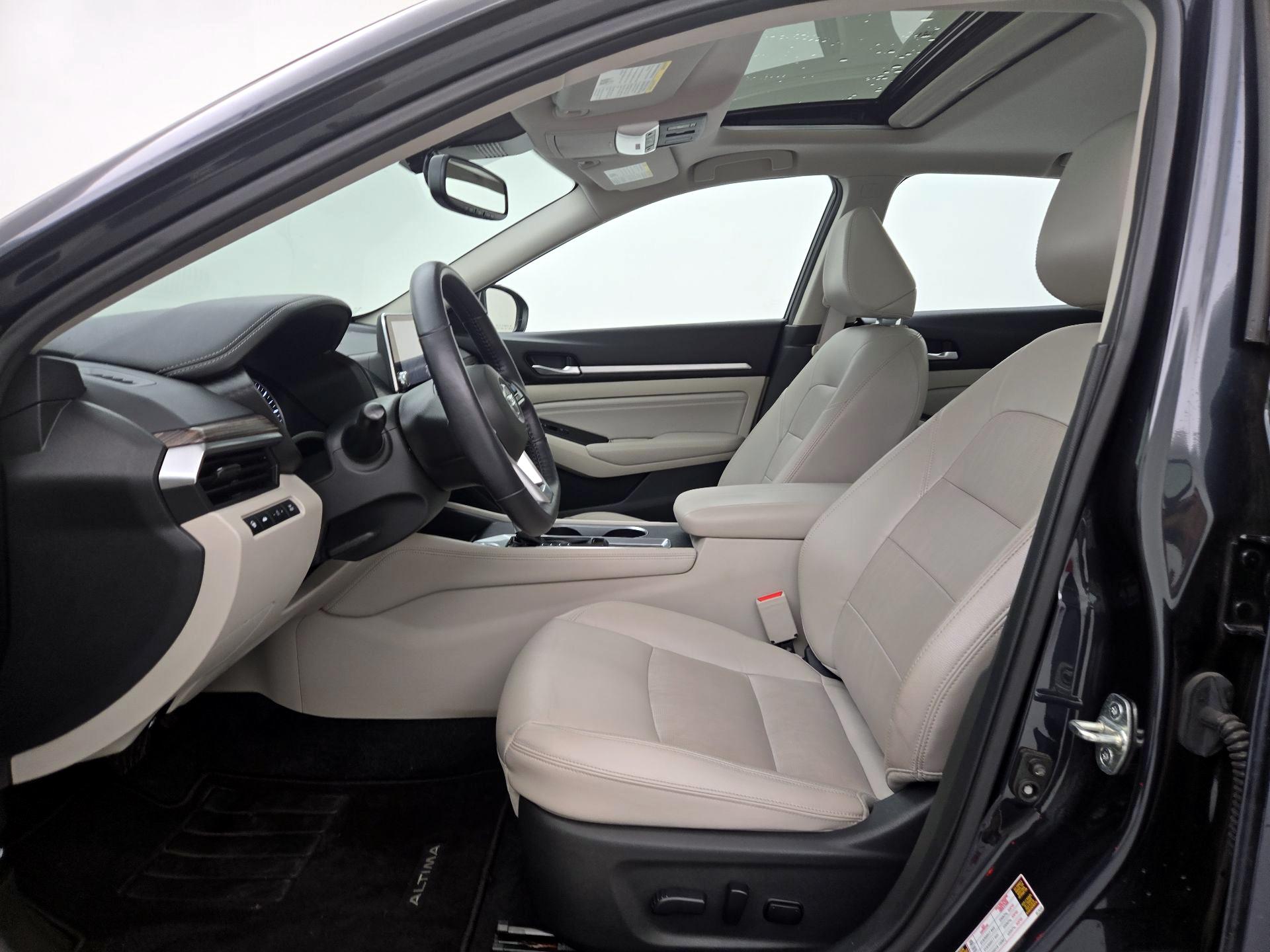 Thumbnail: 2019 Nissan Altima - 11