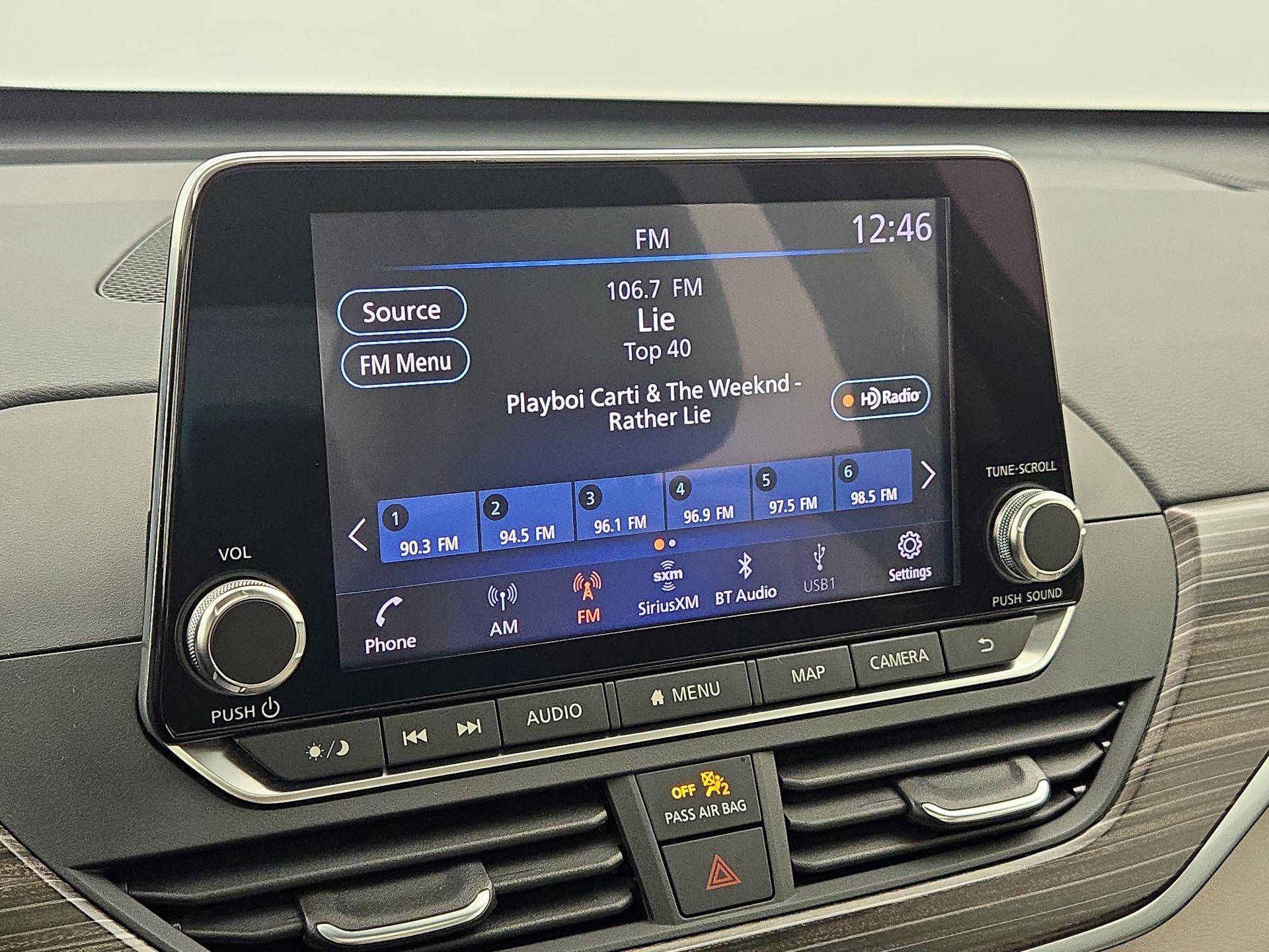 Thumbnail: 2019 Nissan Altima - 16