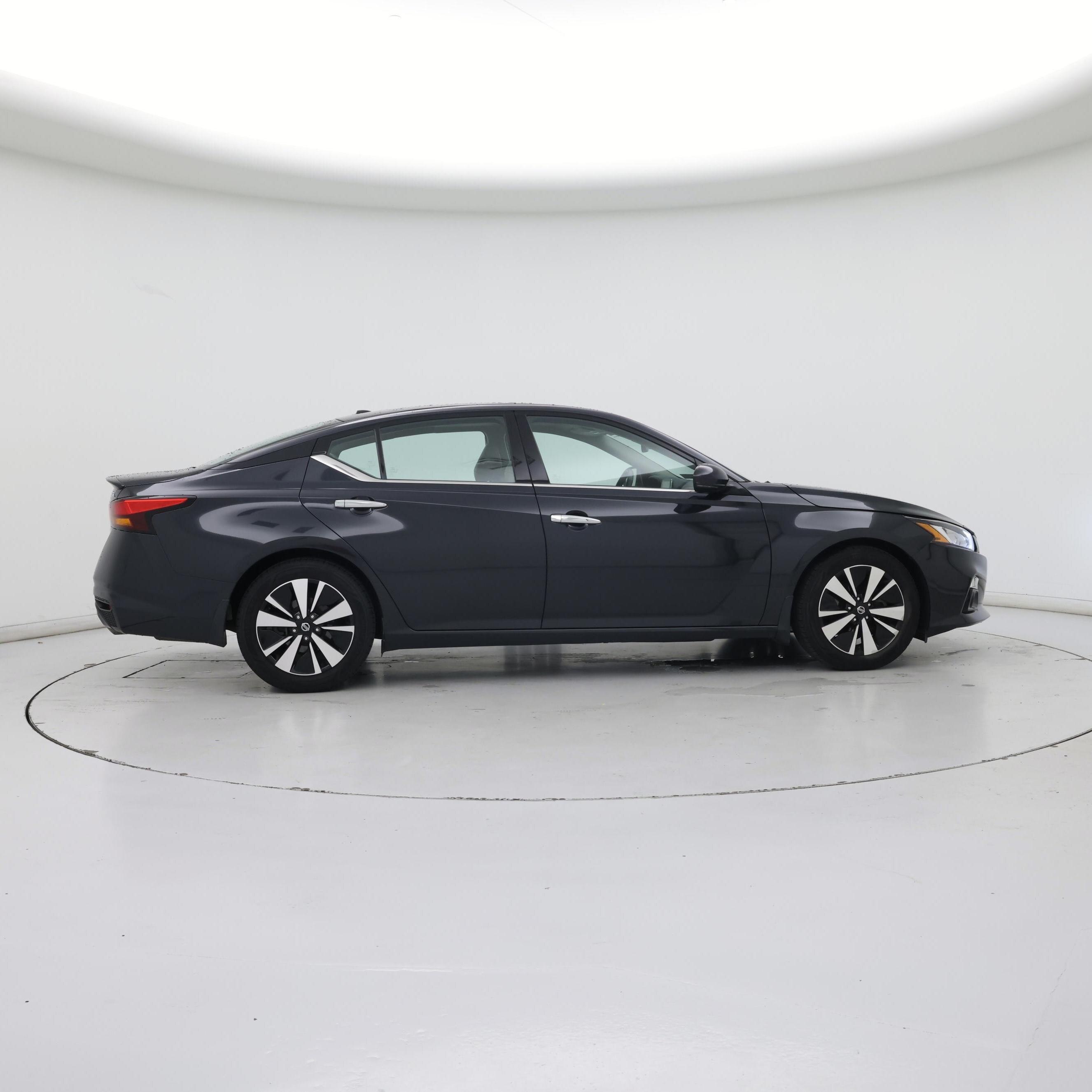 Thumbnail: 2019 Nissan Altima - 7