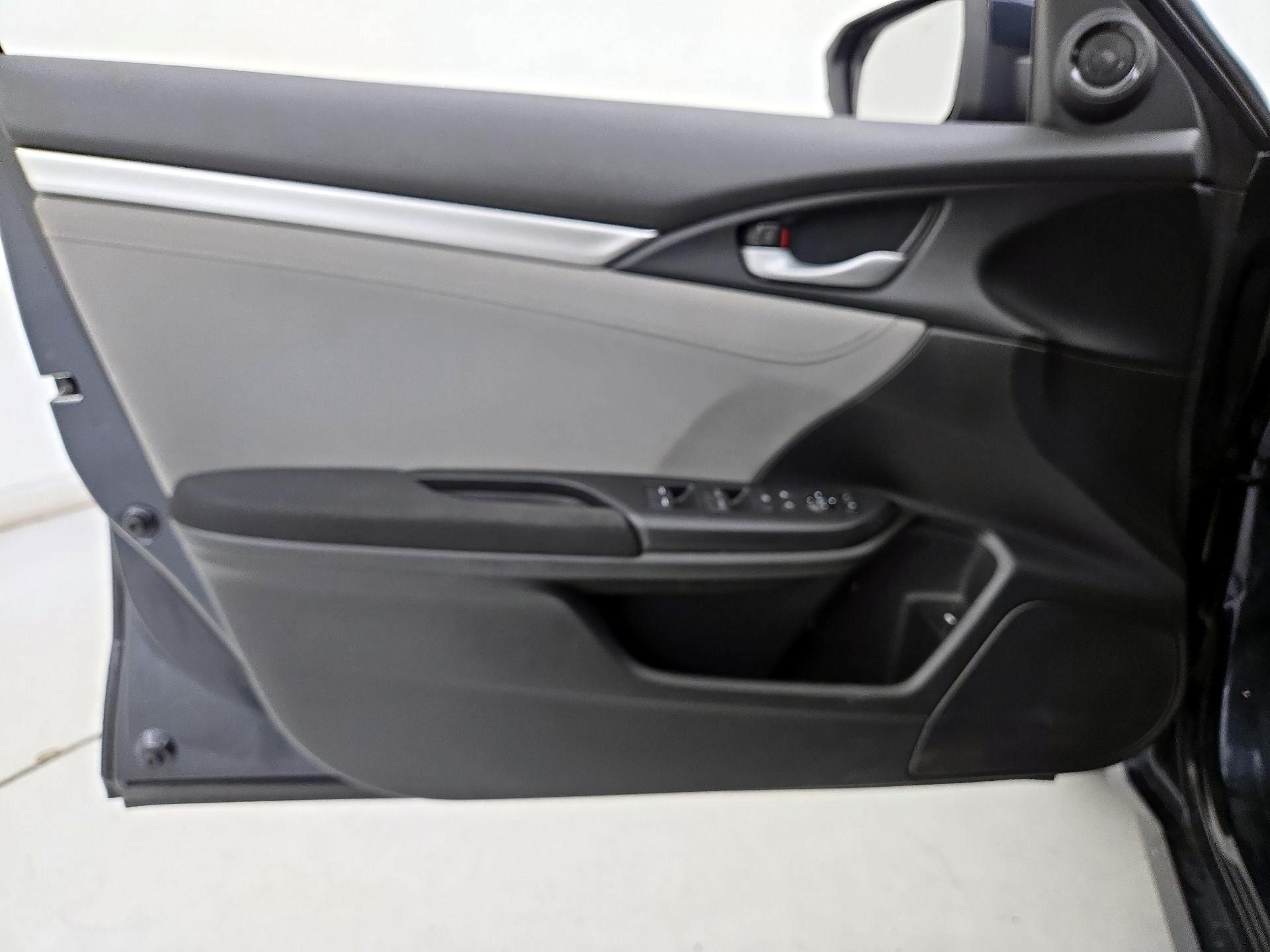 Thumbnail: 2018 Honda Civic - 12