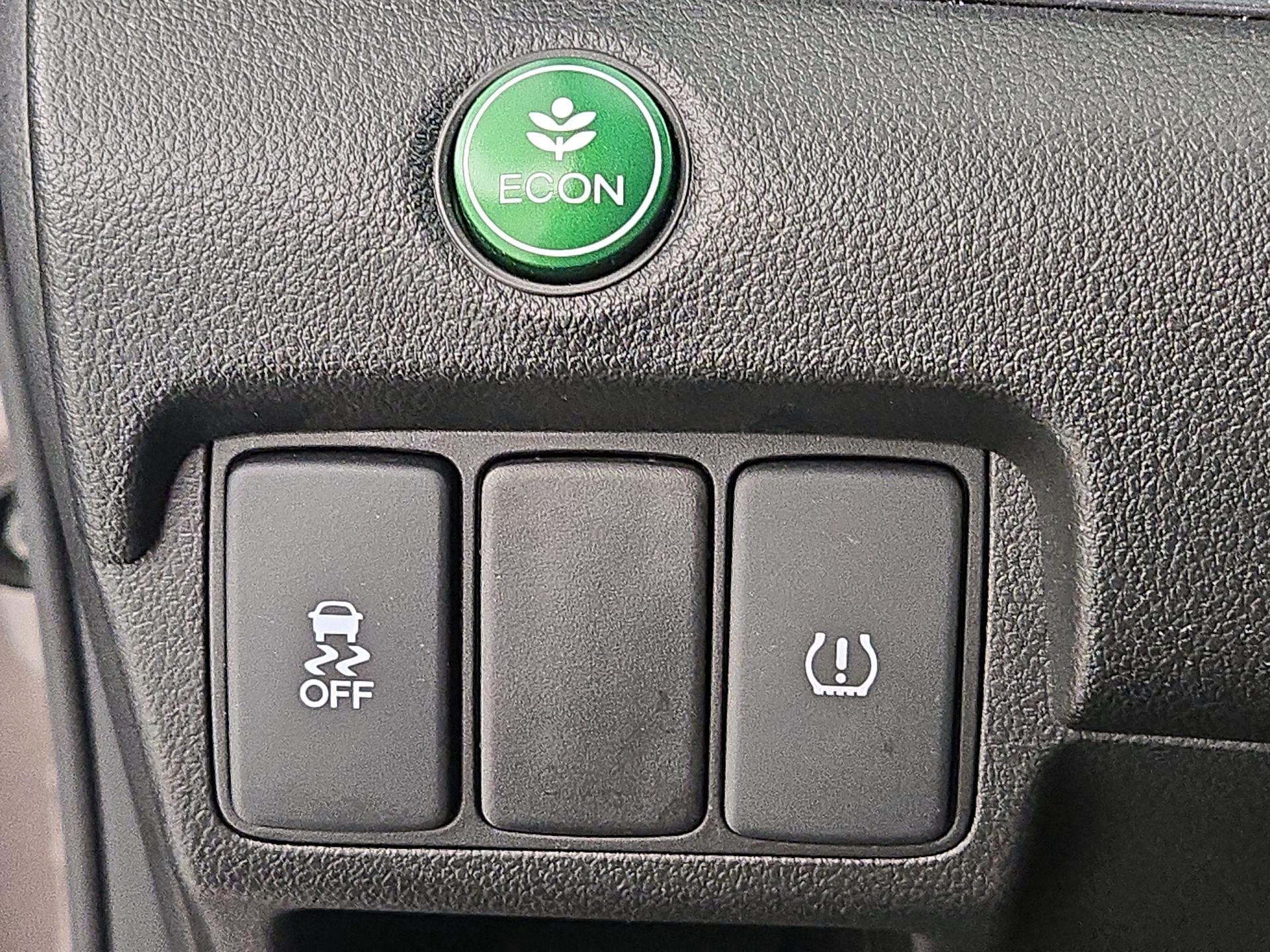Thumbnail: 2015 Honda CR-V - 13