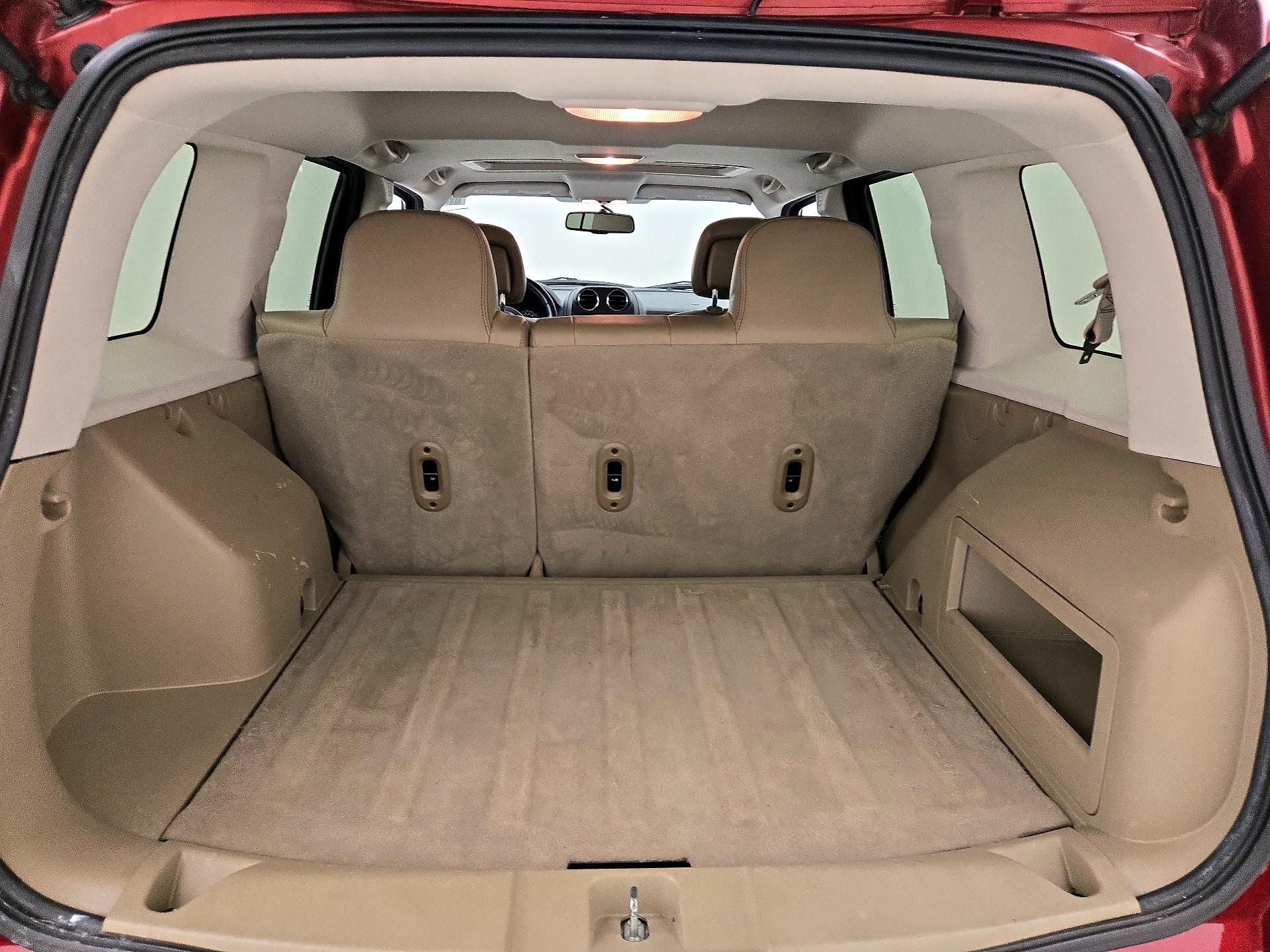 Thumbnail: 2016 Jeep Patriot - 18