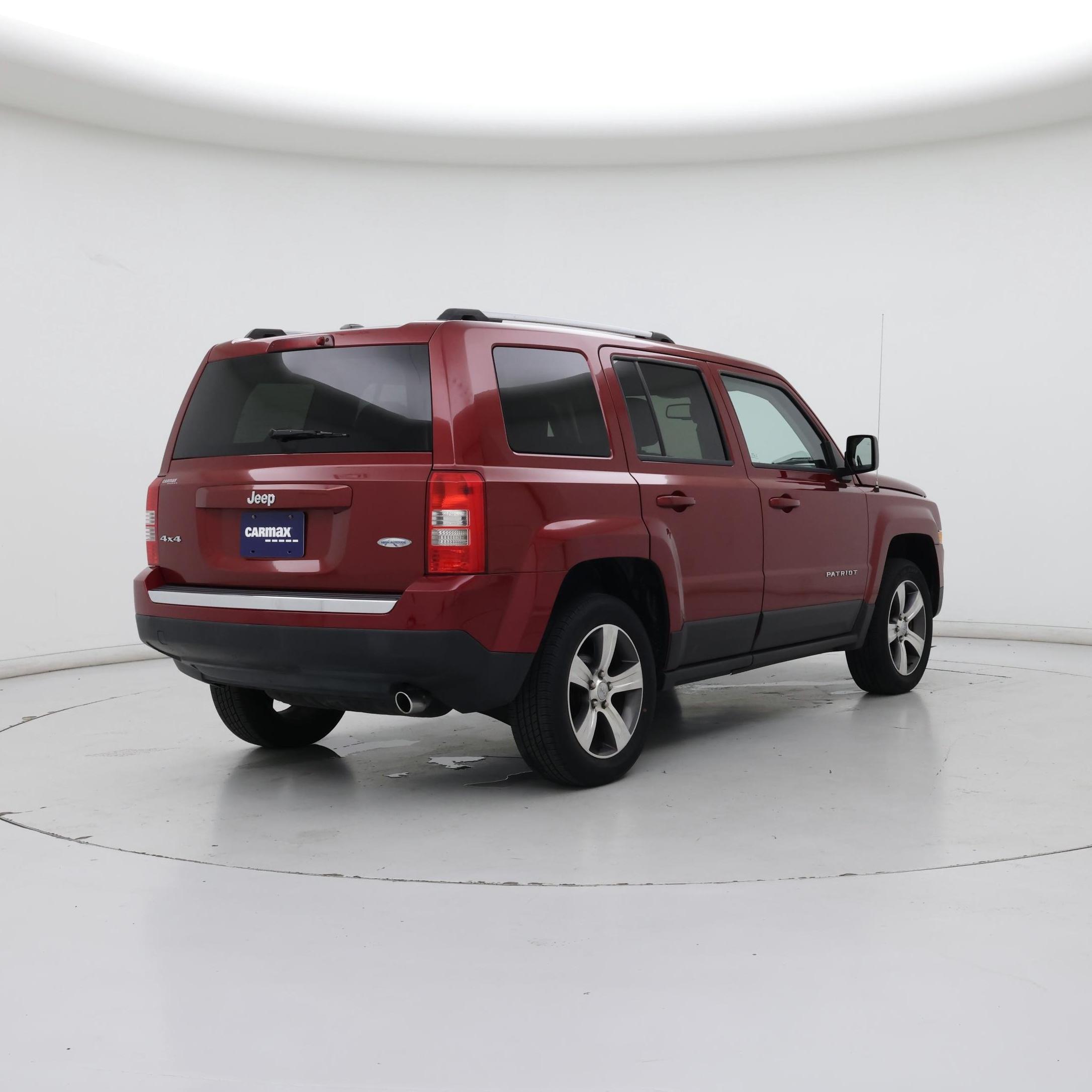 Thumbnail: 2016 Jeep Patriot - 8