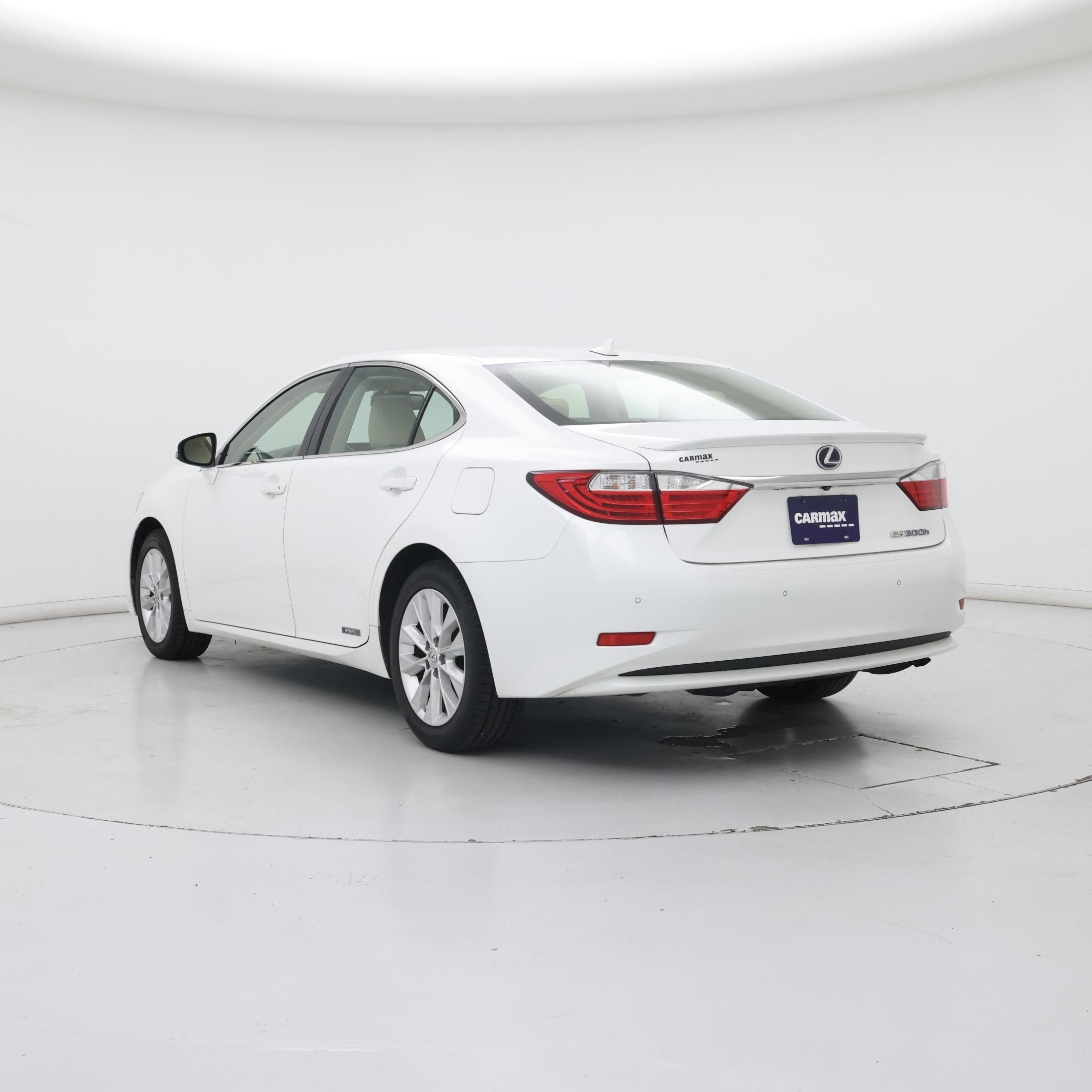 Thumbnail: 2013 Lexus ES - 2