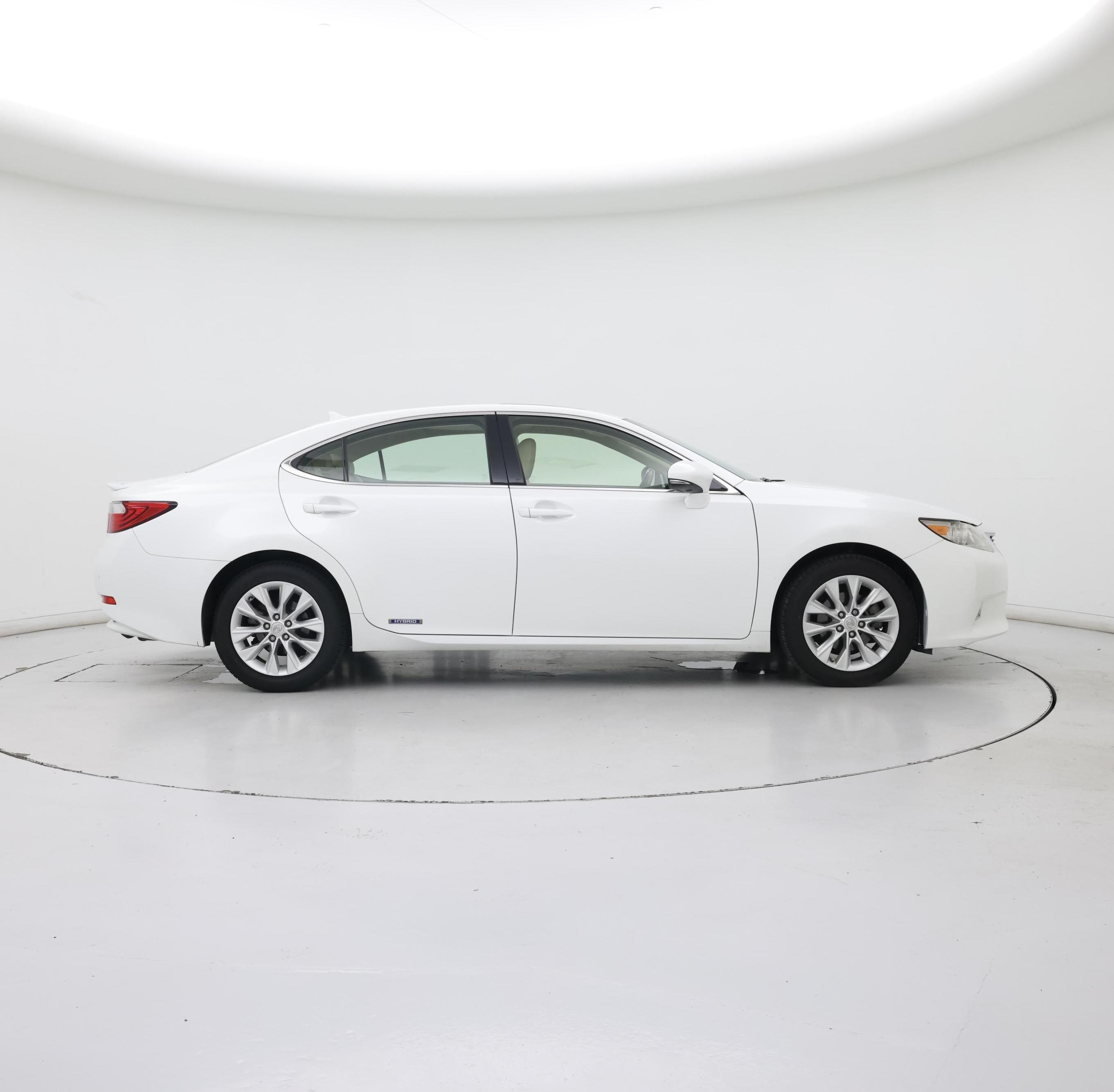 Thumbnail: 2013 Lexus ES - 7