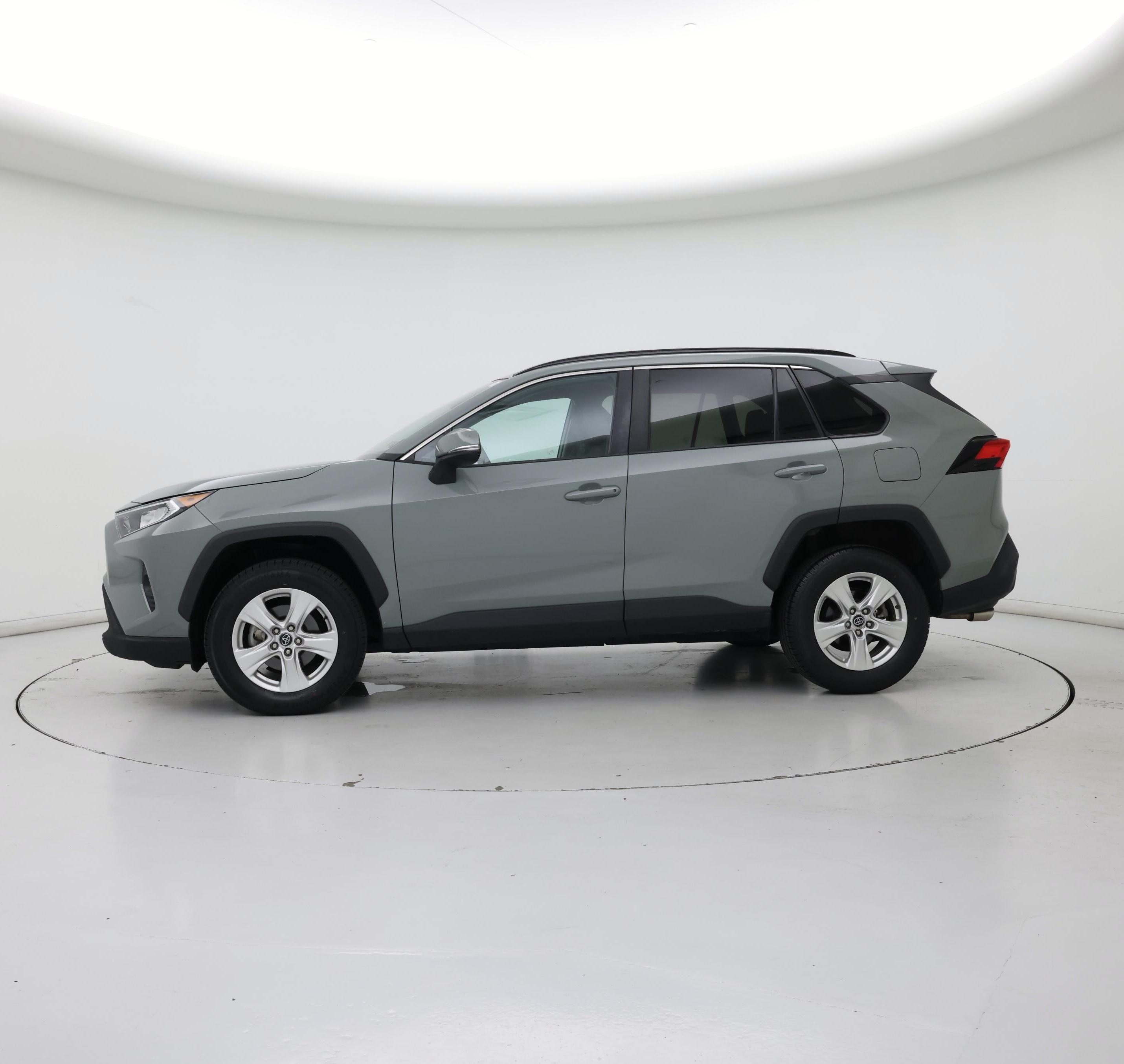 Thumbnail: 2020 Toyota RAV4 - 3