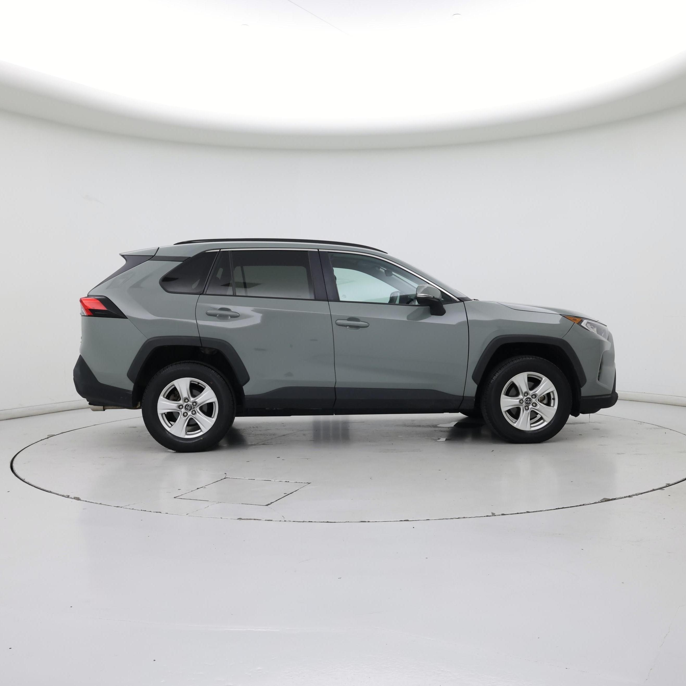 Thumbnail: 2020 Toyota RAV4 - 7