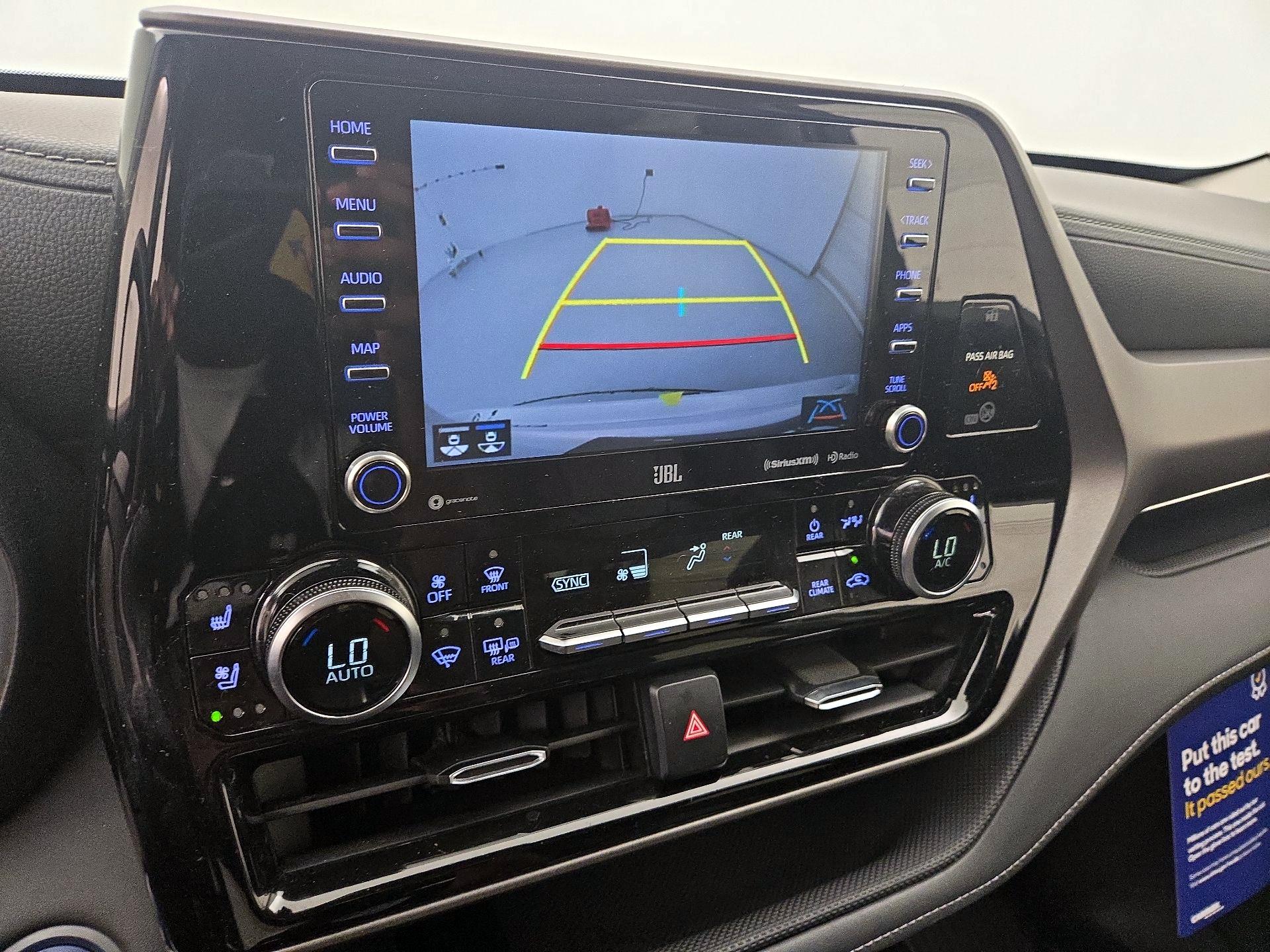 Thumbnail: 2020 Toyota Highlander - 14