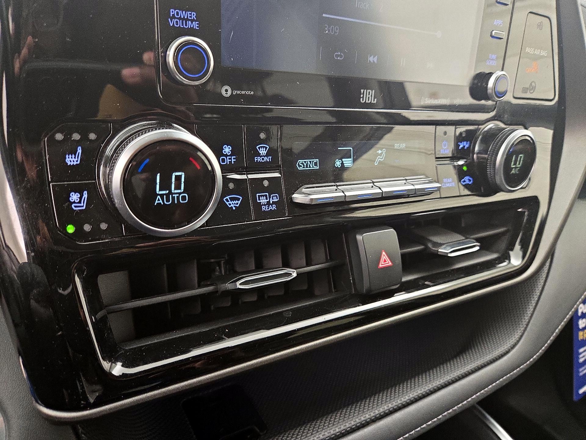 Thumbnail: 2020 Toyota Highlander - 16