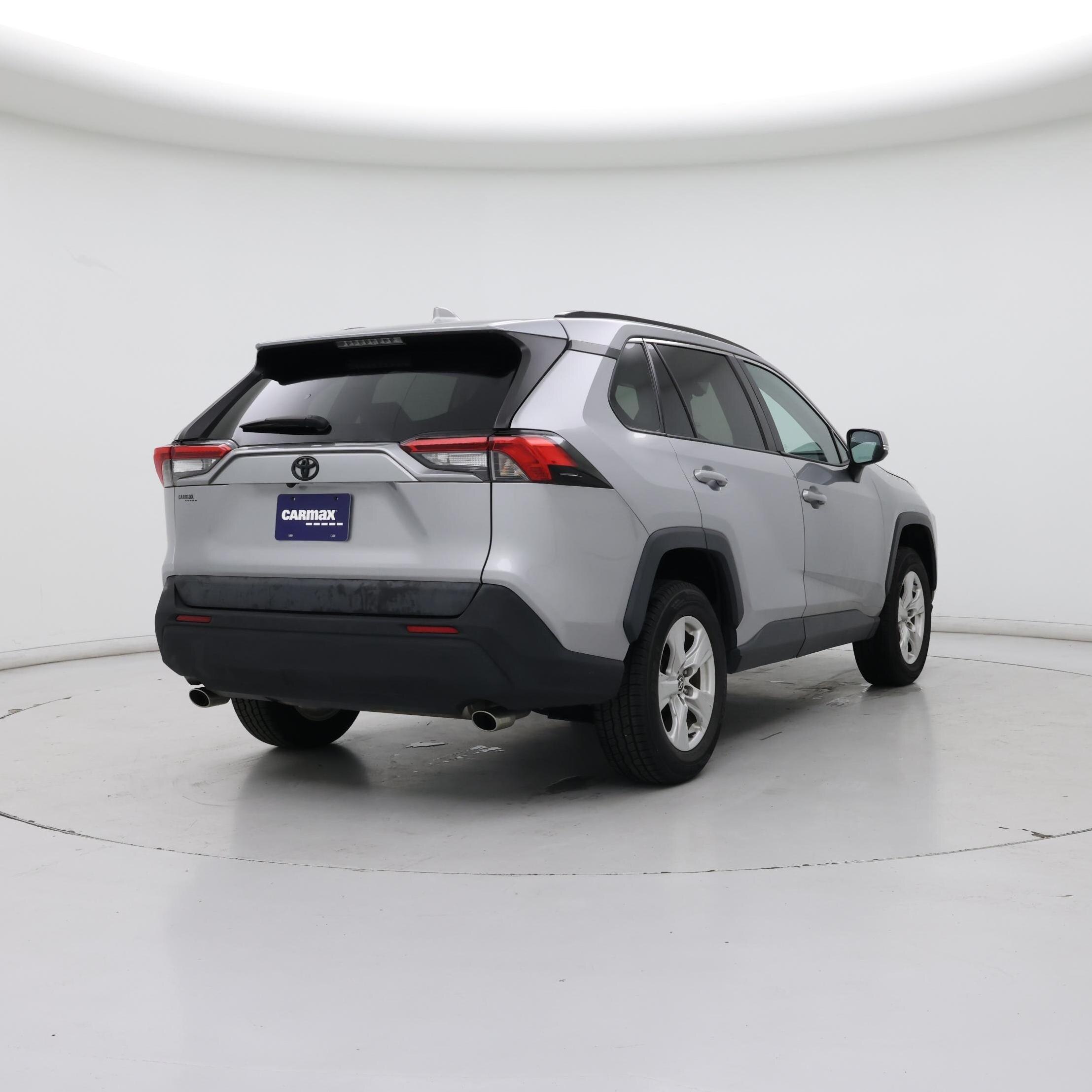 Thumbnail: 2021 Toyota RAV4 - 8
