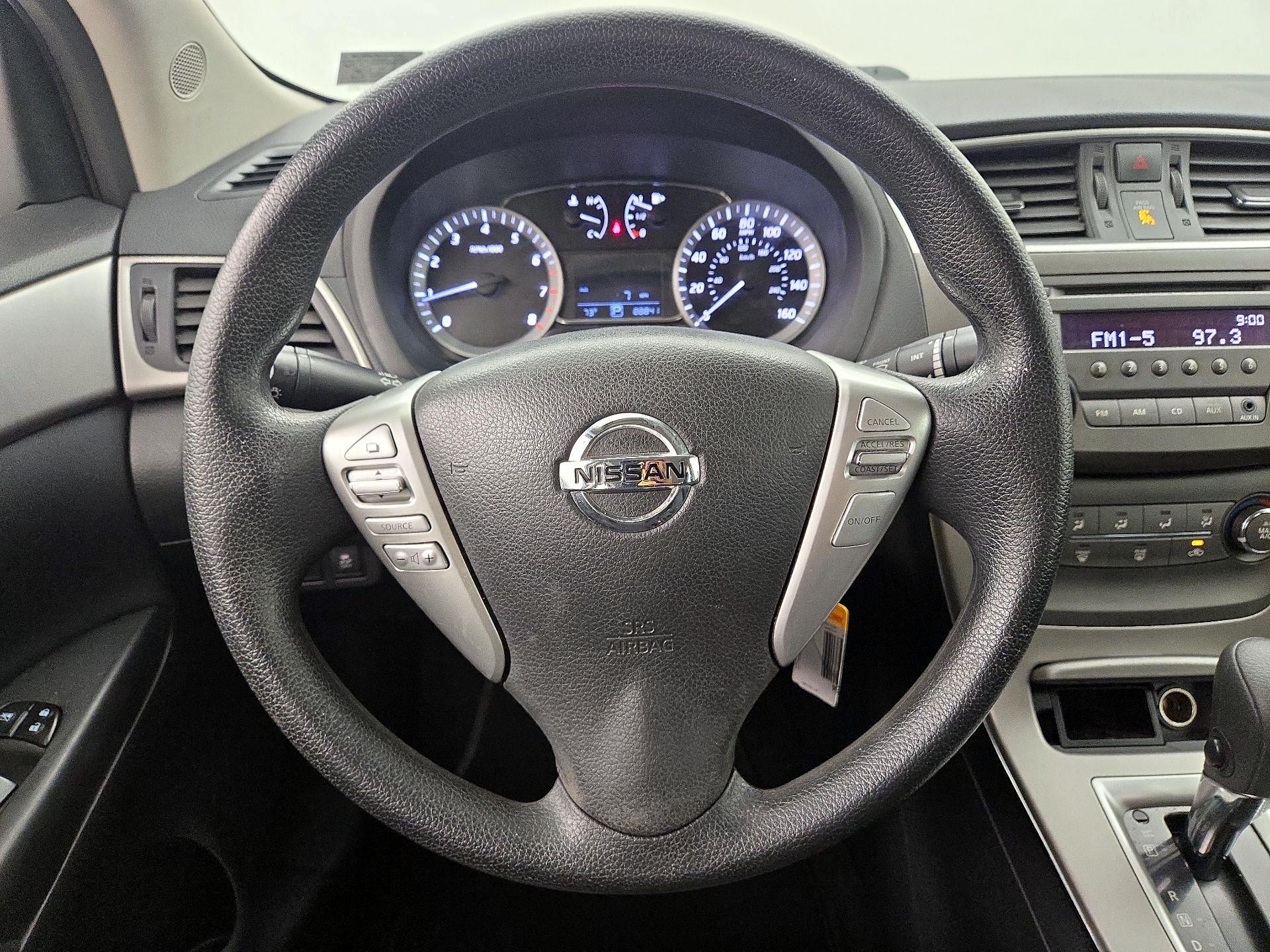 Thumbnail: 2014 Nissan Sentra - 10