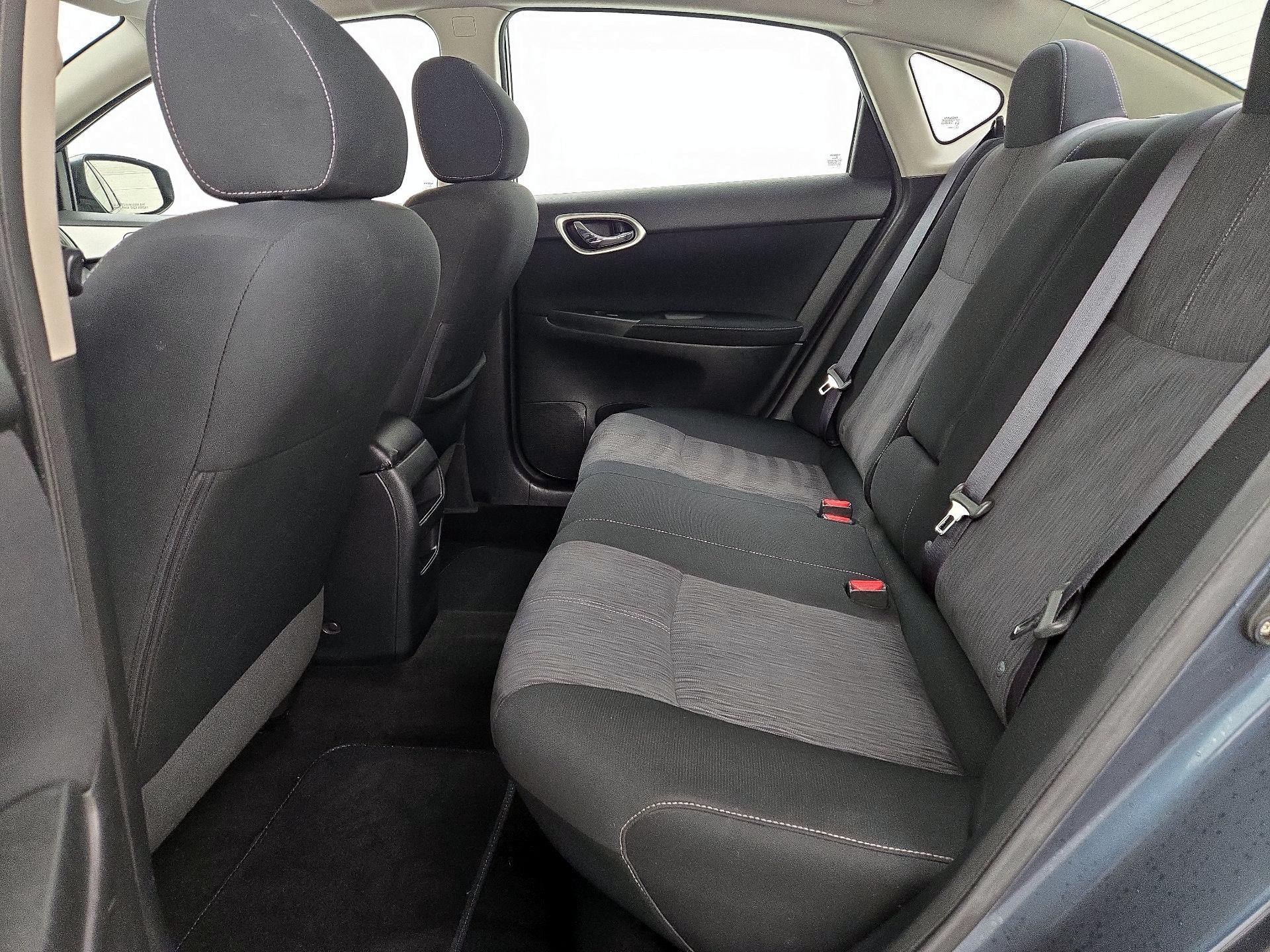 Thumbnail: 2014 Nissan Sentra - 18