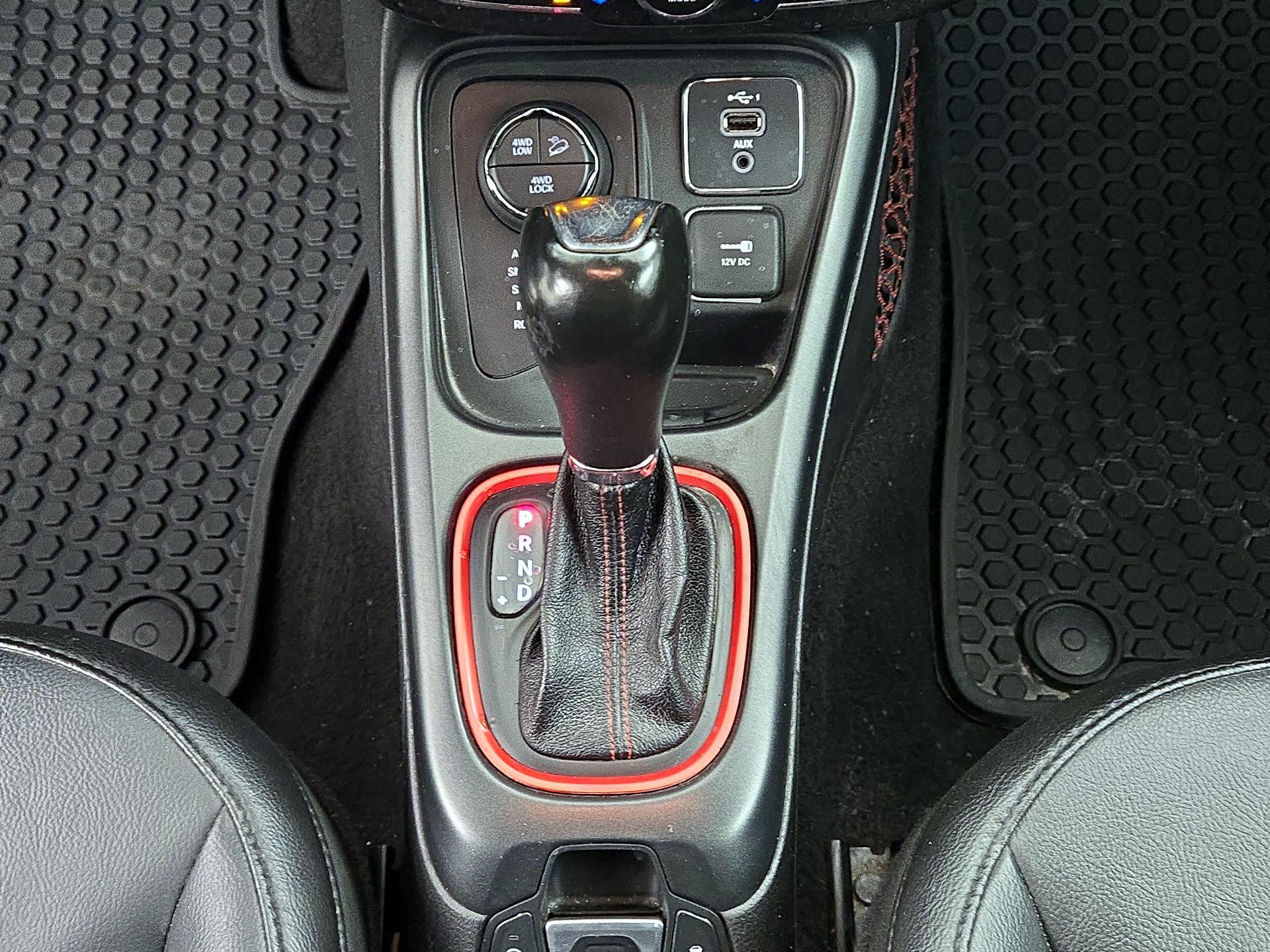 Thumbnail: 2020 Jeep Compass - 17