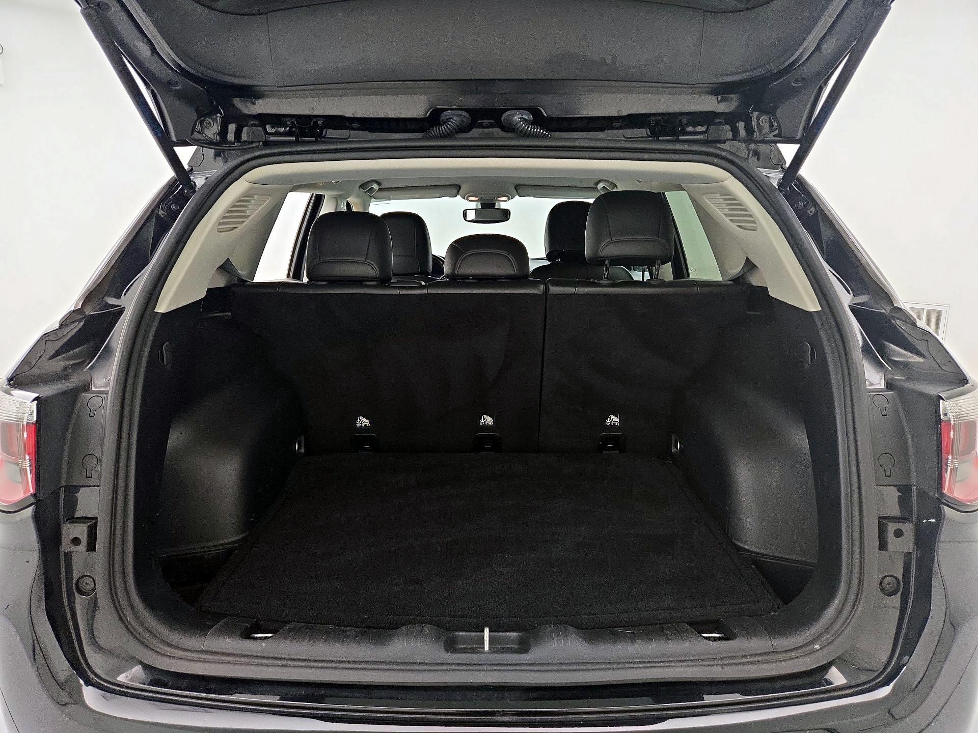 Thumbnail: 2020 Jeep Compass - 20