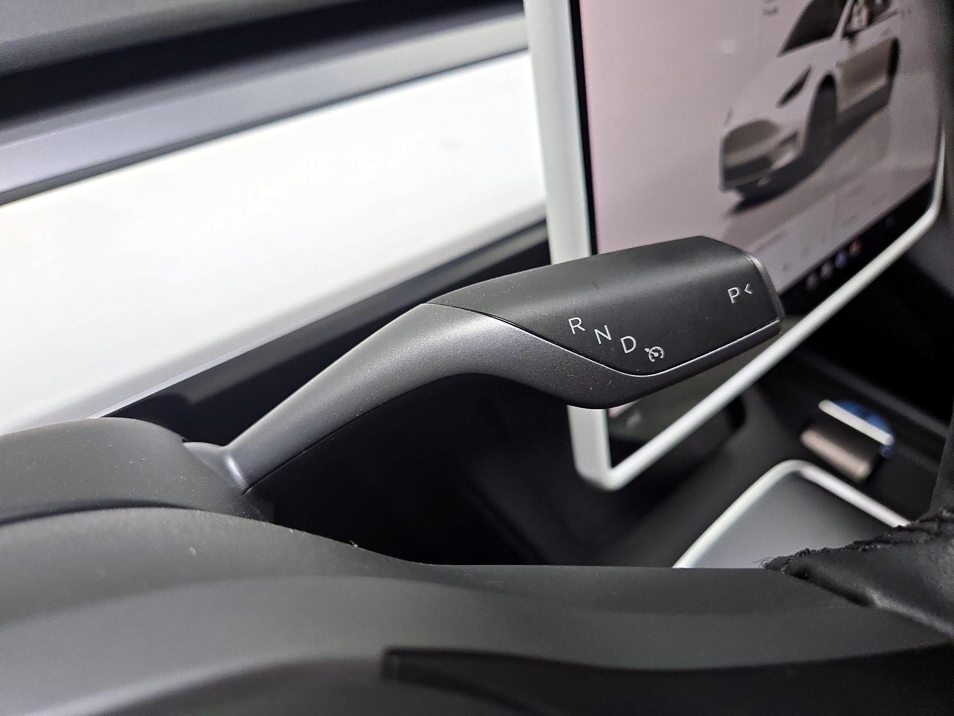 Thumbnail: 2022 Tesla Model Y - 17