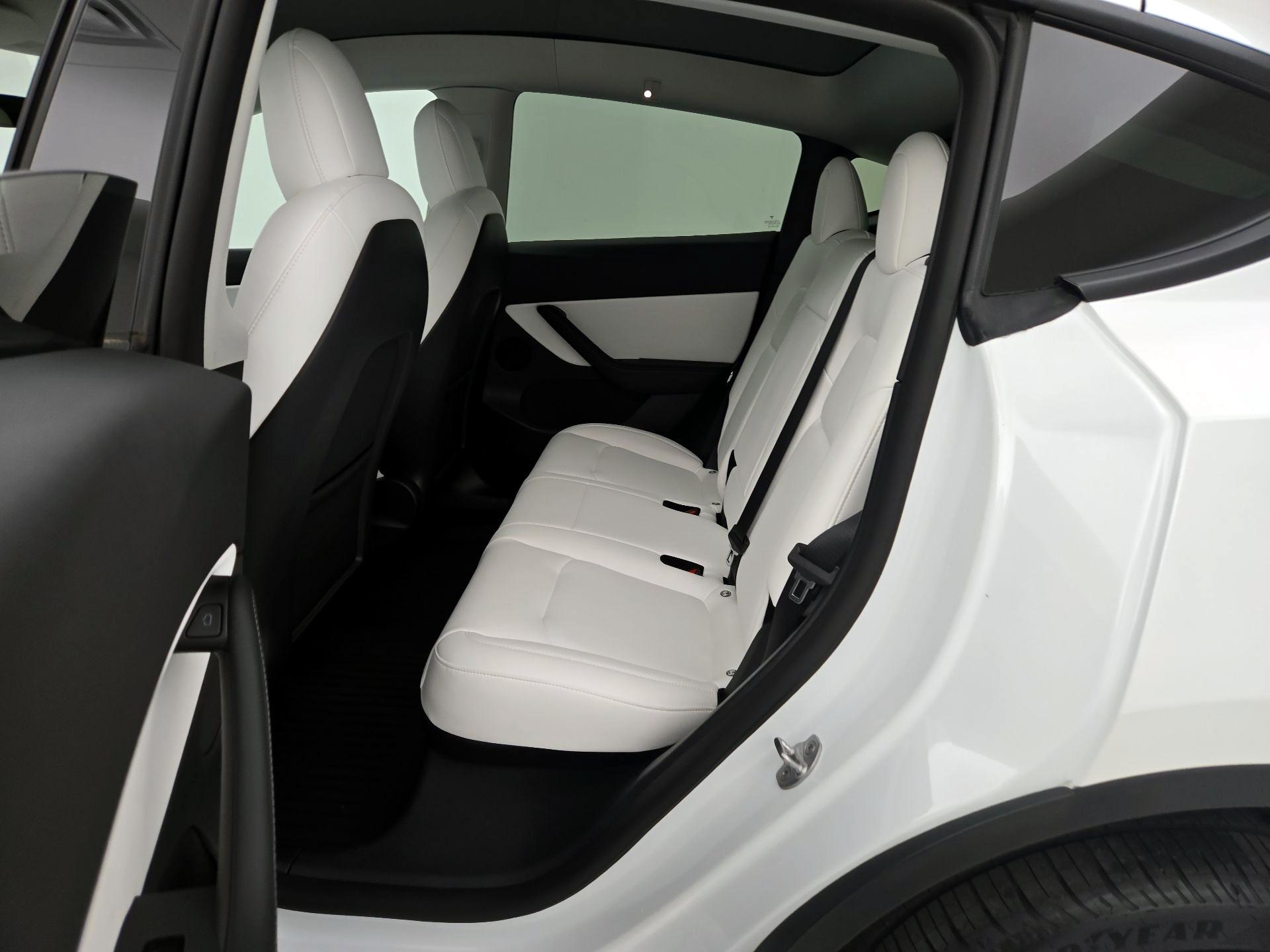 Thumbnail: 2022 Tesla Model Y - 19