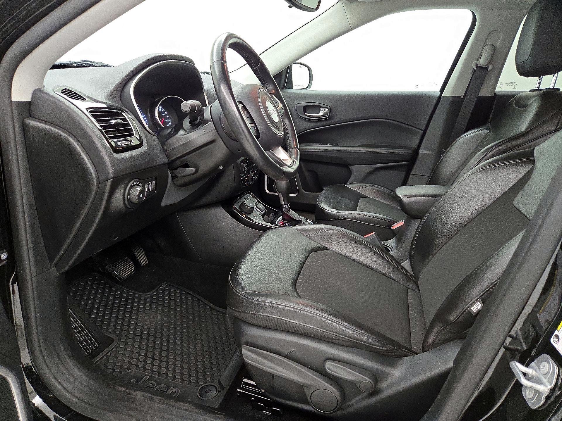 Thumbnail: 2020 Jeep Compass - 11
