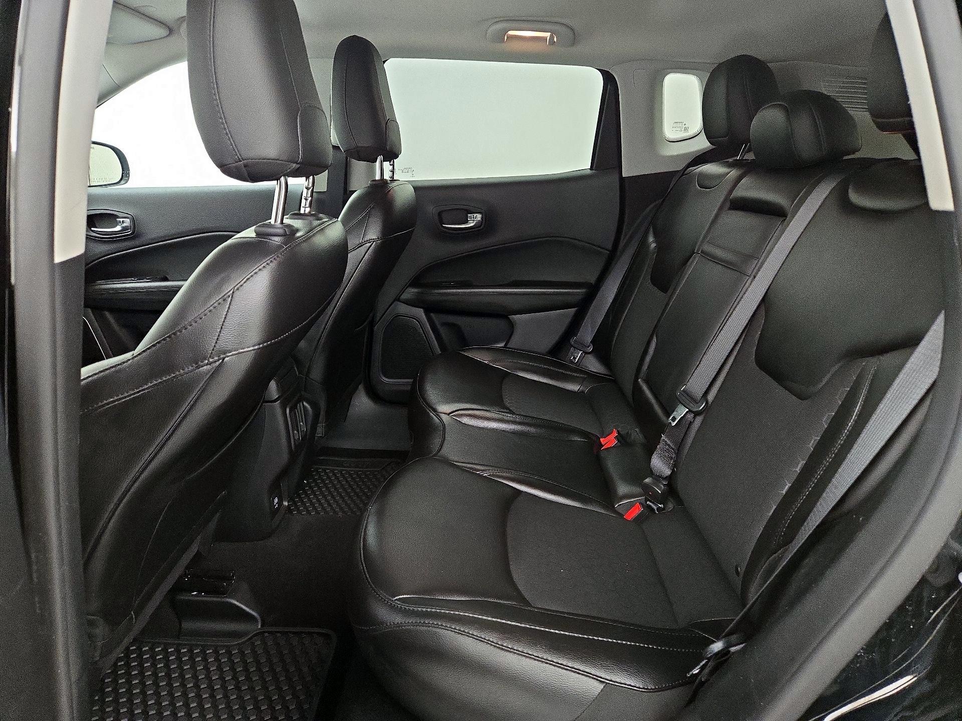 Thumbnail: 2020 Jeep Compass - 19