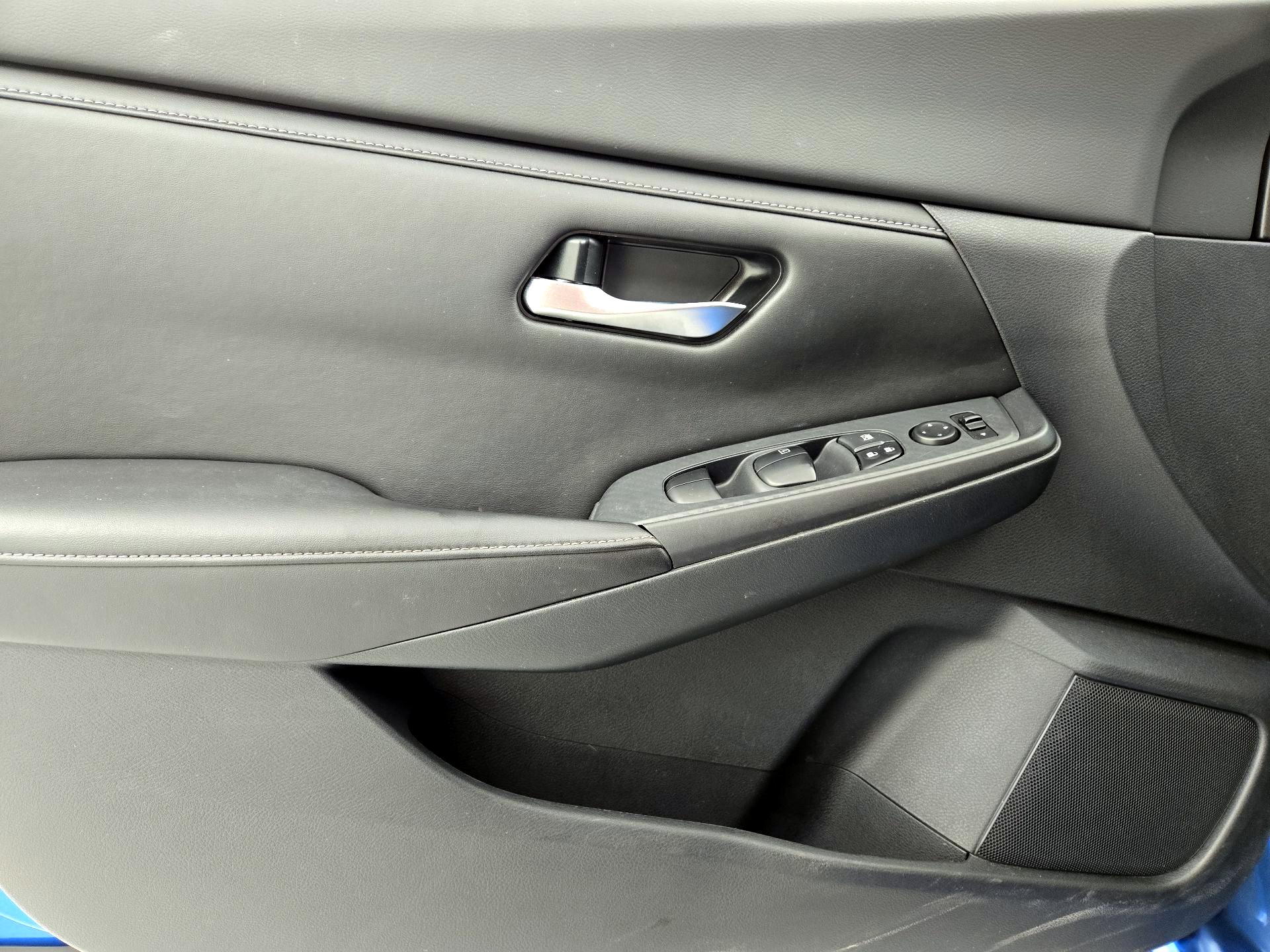 Thumbnail: 2020 Nissan Sentra - 12