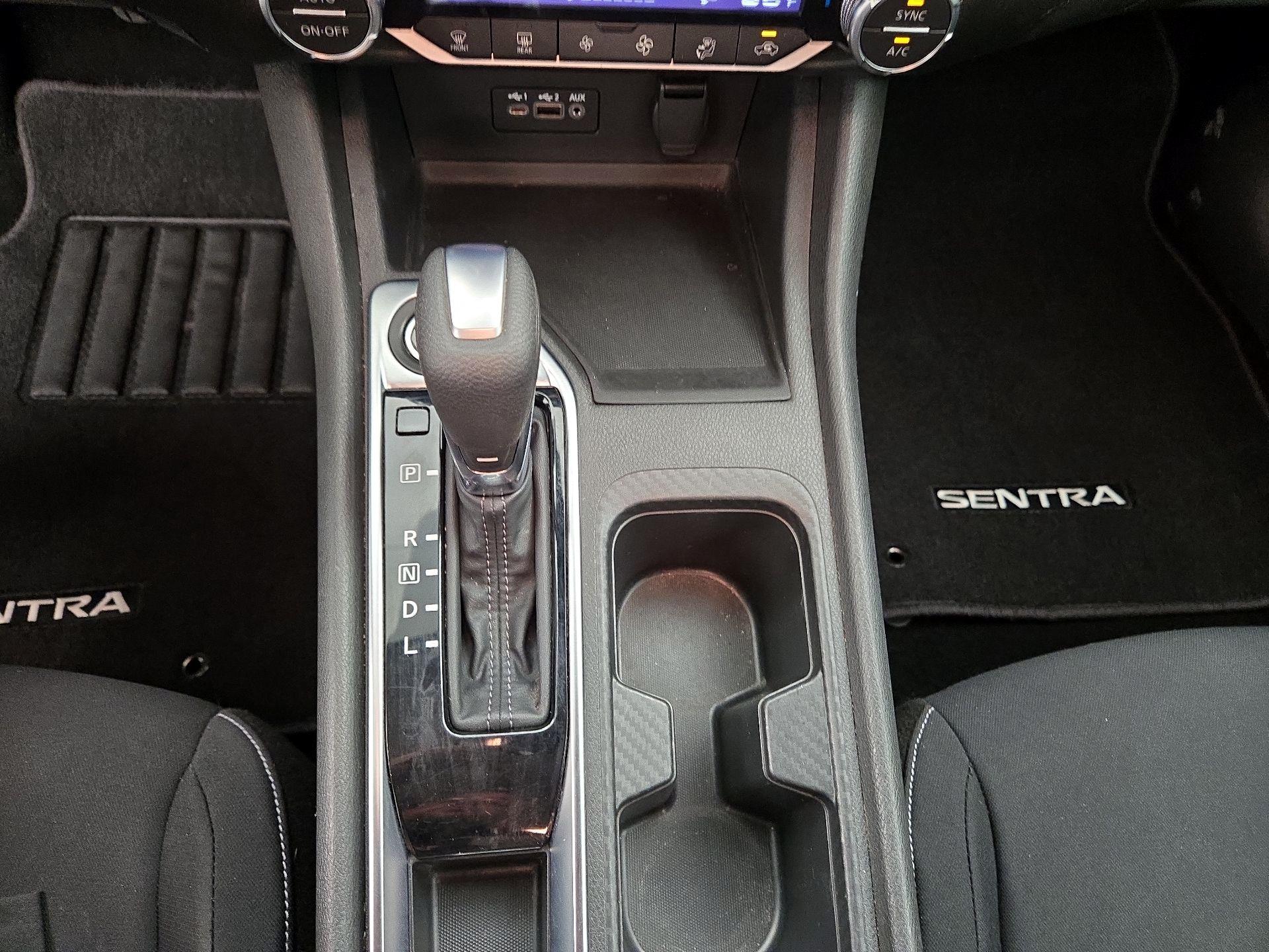 Thumbnail: 2020 Nissan Sentra - 17