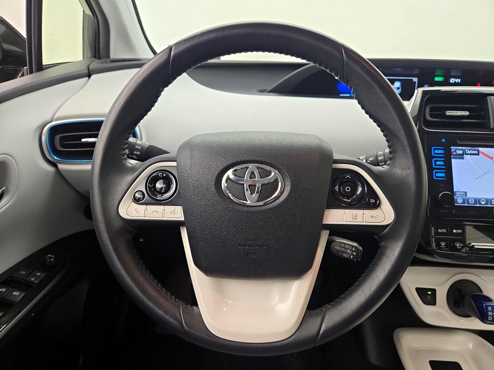 Thumbnail: 2017 Toyota Prius - 10