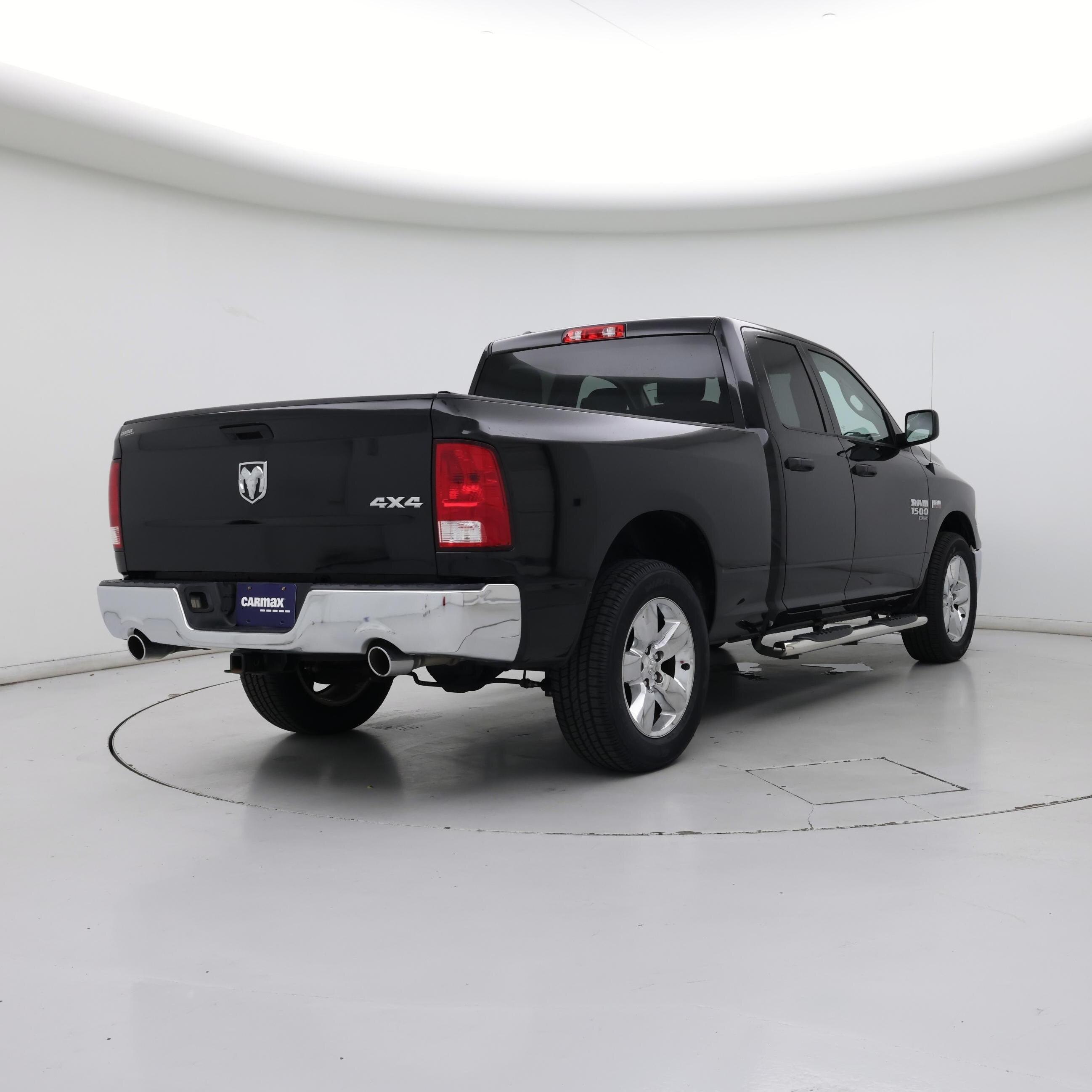 Thumbnail: 2019 RAM 1500 Classic - 8