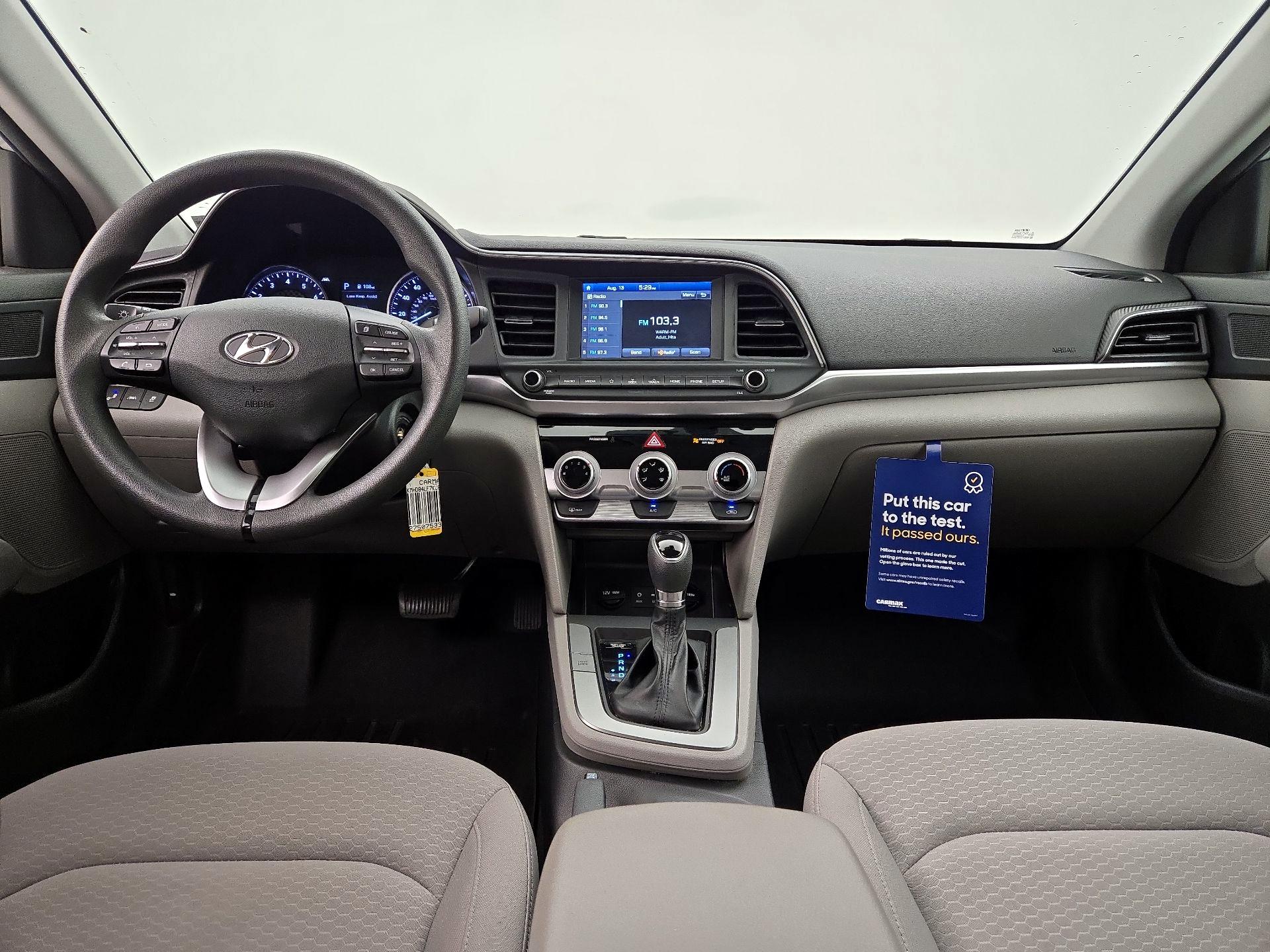 Thumbnail: 2019 Hyundai Elantra - 9