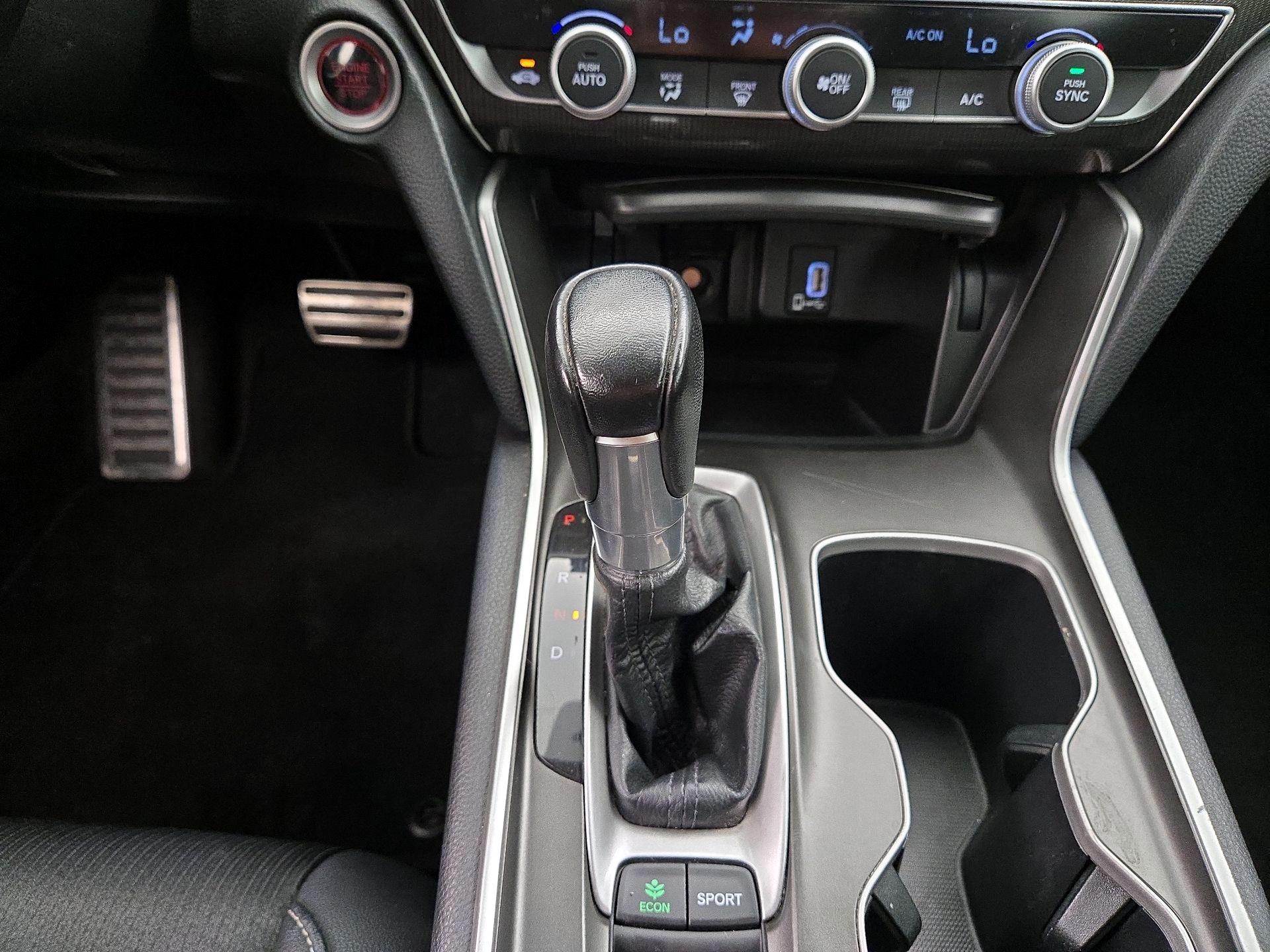 Thumbnail: 2019 Honda Accord - 17
