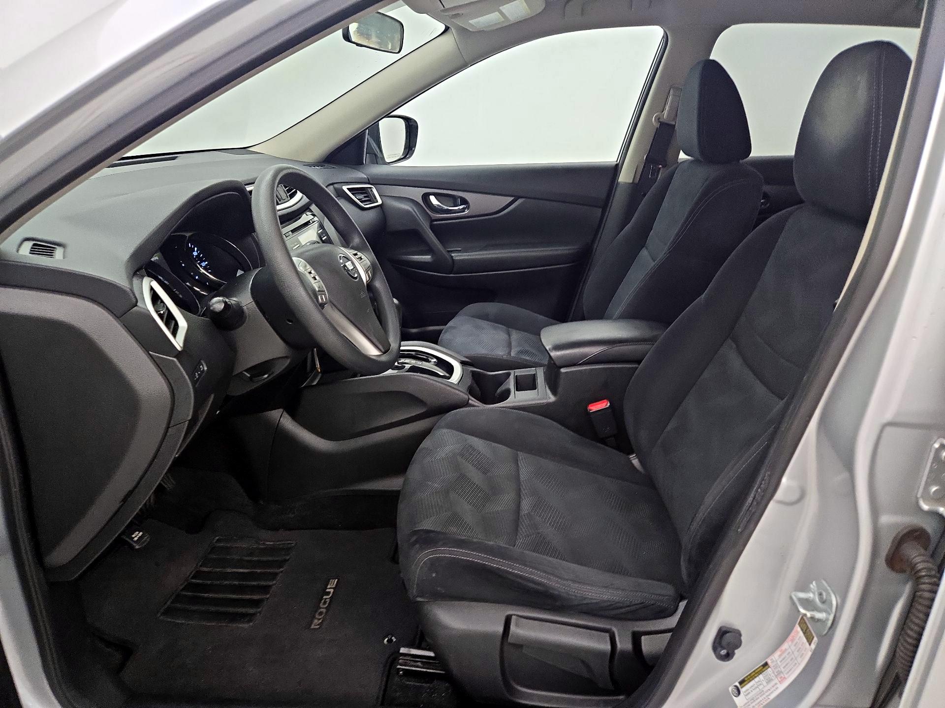 Thumbnail: 2016 Nissan Rogue - 11